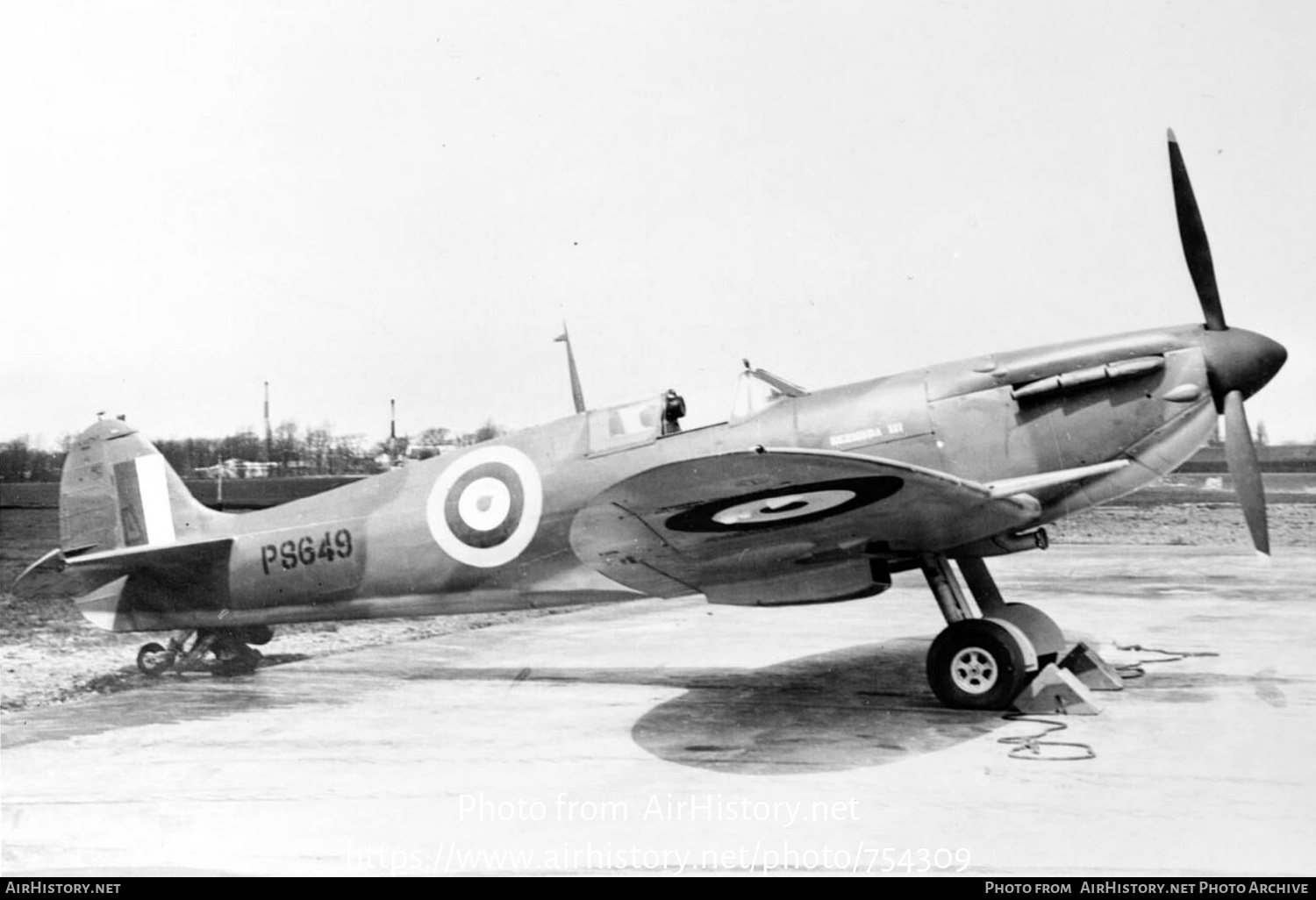 Aircraft Photo of P8649 | Supermarine 329 Spitfire Mk2B | UK - Air Force | AirHistory.net #754309