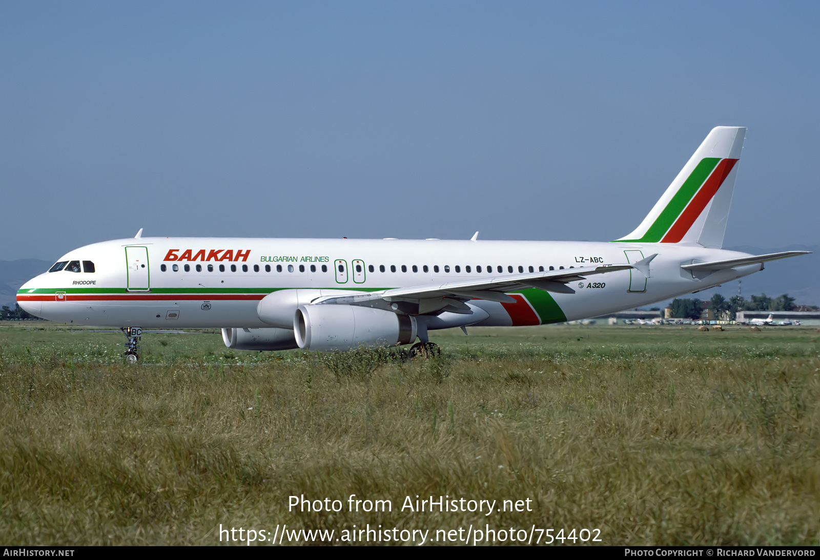 Aircraft Photo of LZ-ABC | Airbus A320-231 | Balkan - Bulgarian Airlines | AirHistory.net #754402