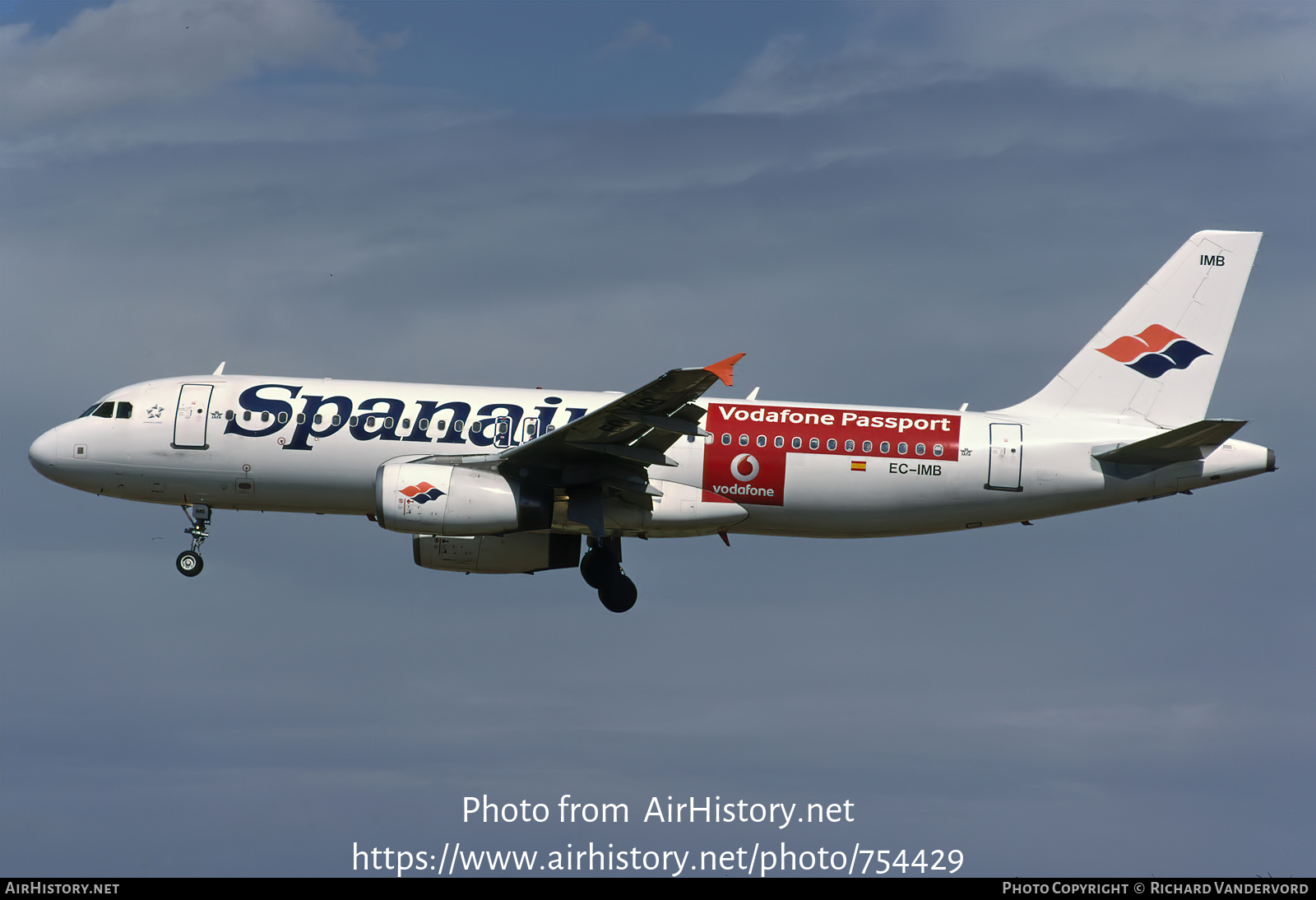 Aircraft Photo of EC-IMB | Airbus A320-232 | Spanair | AirHistory.net #754429