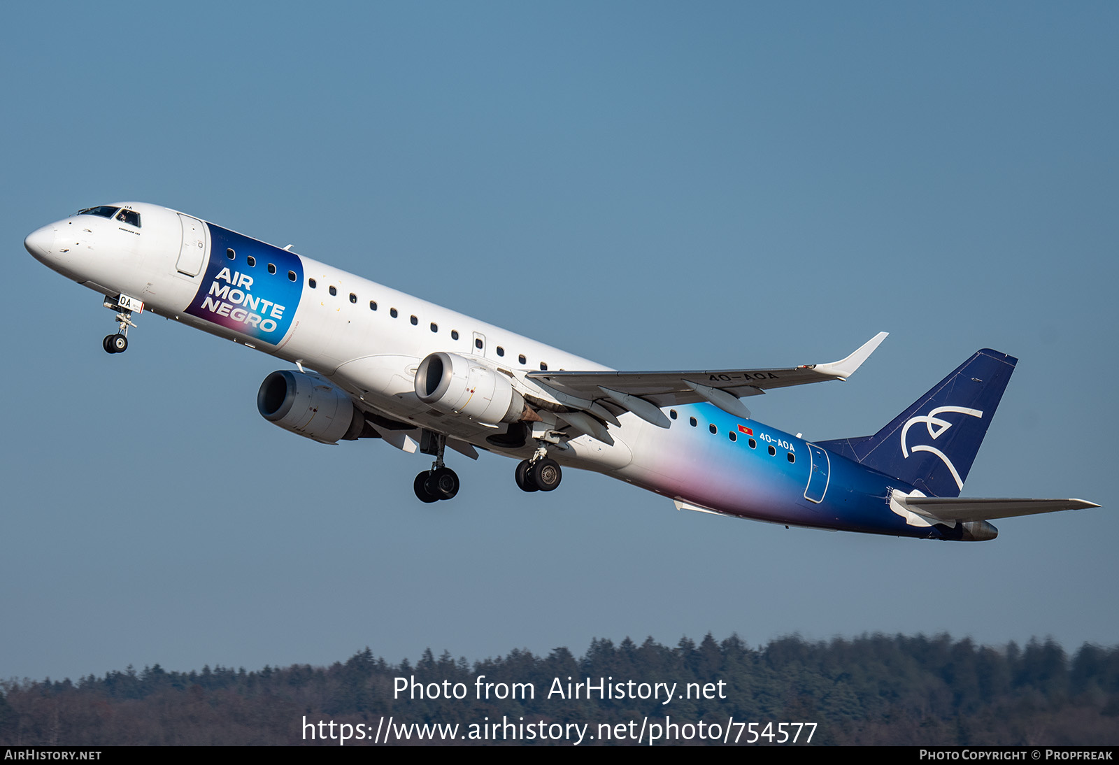 Aircraft Photo of 4O-AOA | Embraer 195LR (ERJ-190-200LR) | Air Montenegro | AirHistory.net #754577