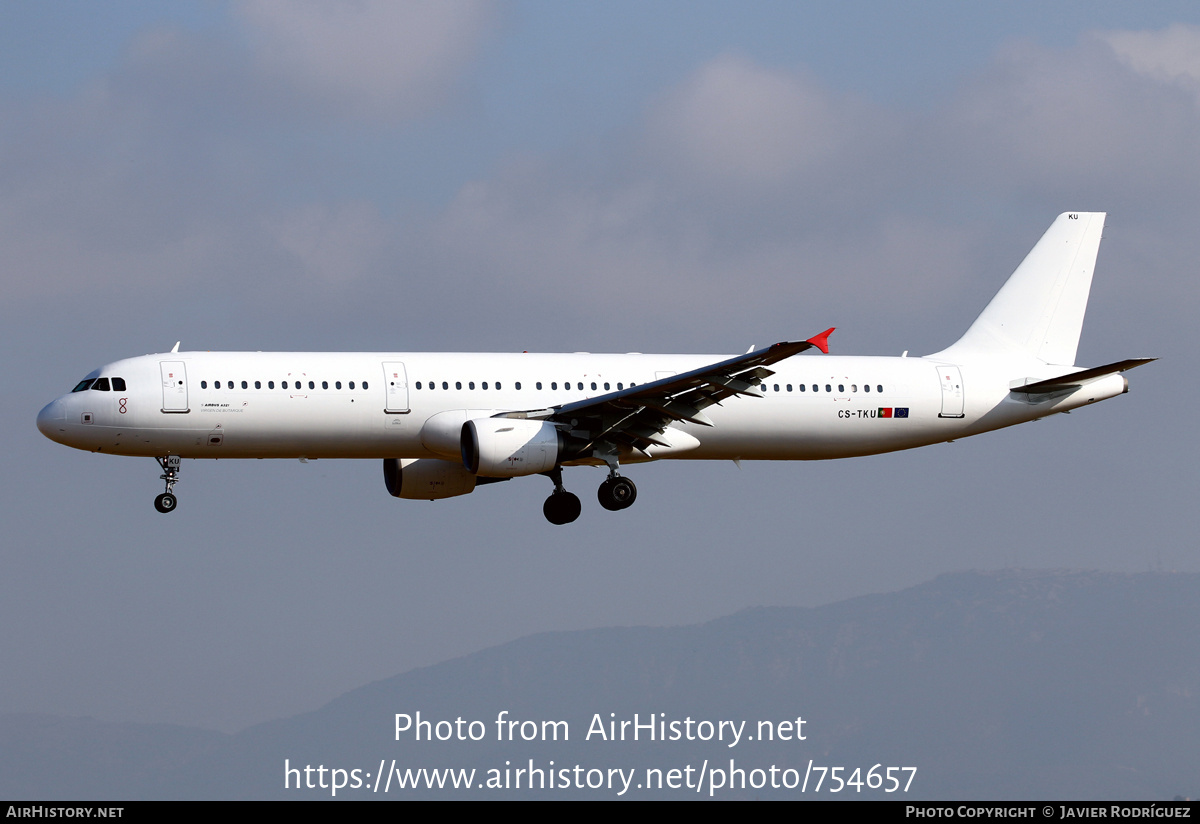 Aircraft Photo of CS-TKU | Airbus A321-211 | AirHistory.net #754657