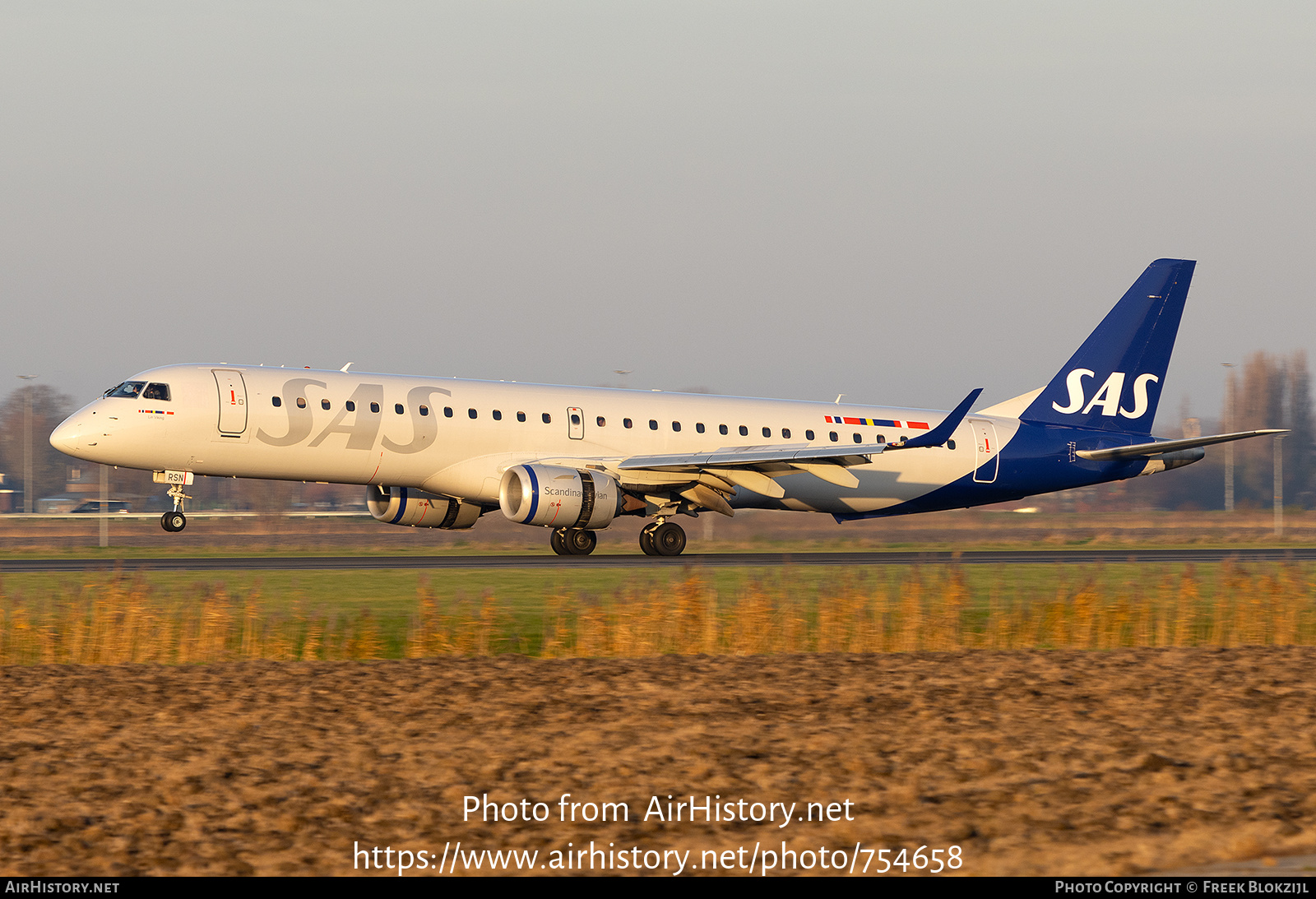 Aircraft Photo of SE-RSN | Embraer 195LR (ERJ-190-200LR) | Scandinavian Airlines - SAS | AirHistory.net #754658