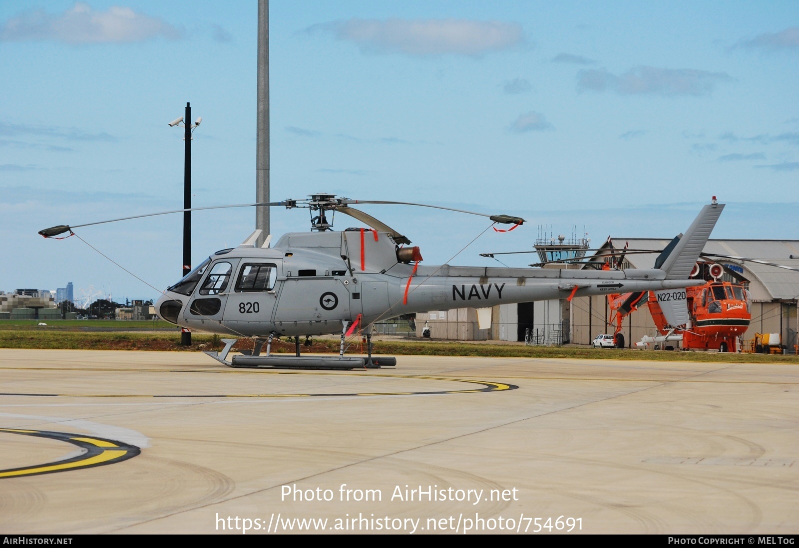 Aircraft Photo of N22-020 | Aerospatiale AS-350B Ecureuil | Australia - Navy | AirHistory.net #754691