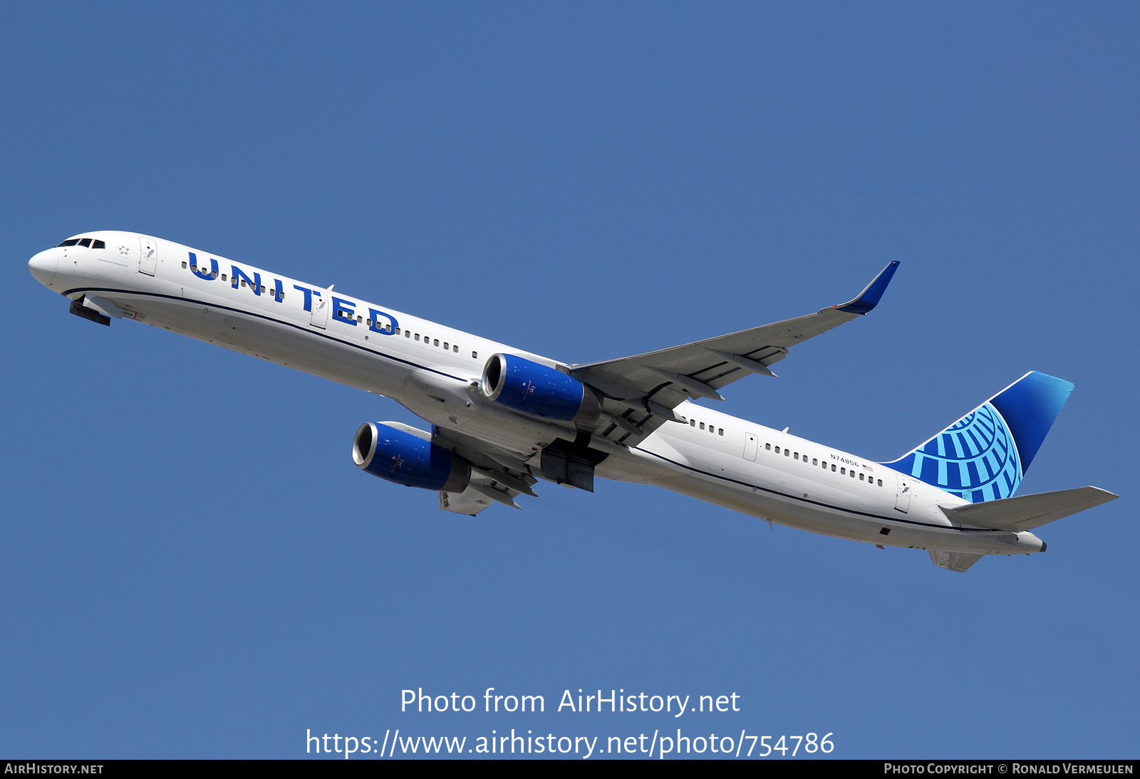 Aircraft Photo of N74856 | Boeing 757-324 | United Airlines | AirHistory.net #754786