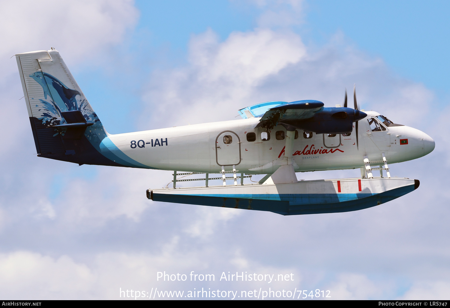 Aircraft Photo of 8Q-IAH | De Havilland Canada DHC-6-300 Twin Otter | Maldivian | AirHistory.net #754812