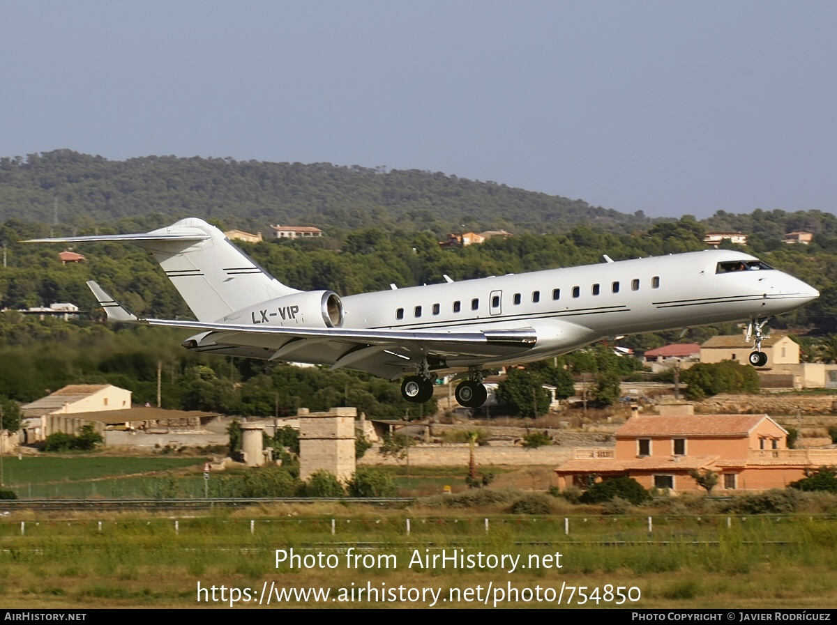 Aircraft Photo of LX-VIP | Bombardier Global Express (BD-700-1A10) | AirHistory.net #754850