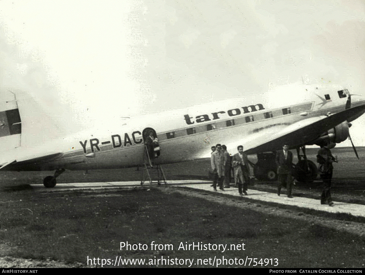 Aircraft Photo of YR-DAC | Lisunov Li-2P | TAROM - Transporturile Aeriene Române | AirHistory.net #754913