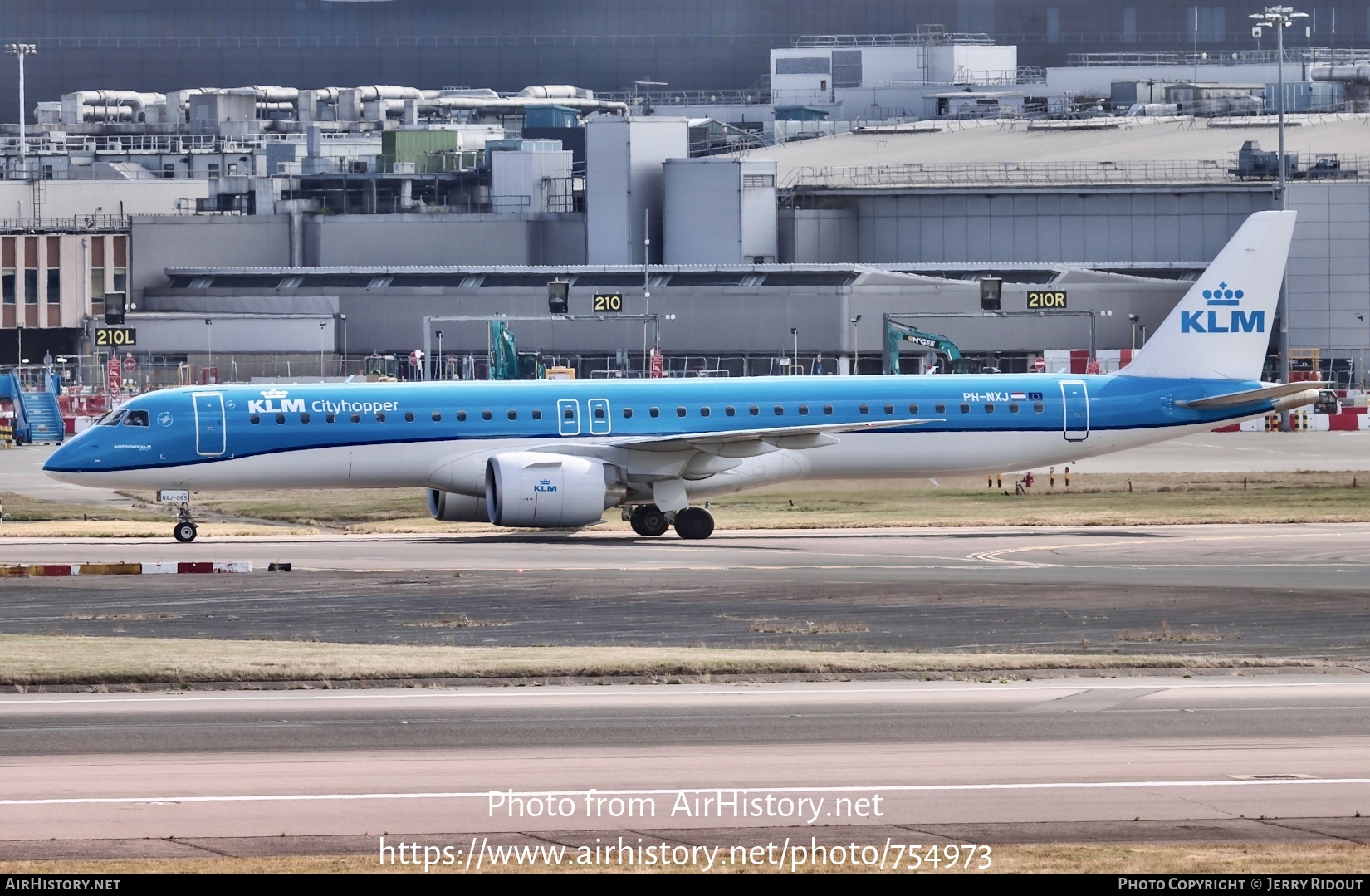 Aircraft Photo of PH-NXJ | Embraer 195-E2 (ERJ-190-400) | KLM Cityhopper | AirHistory.net #754973