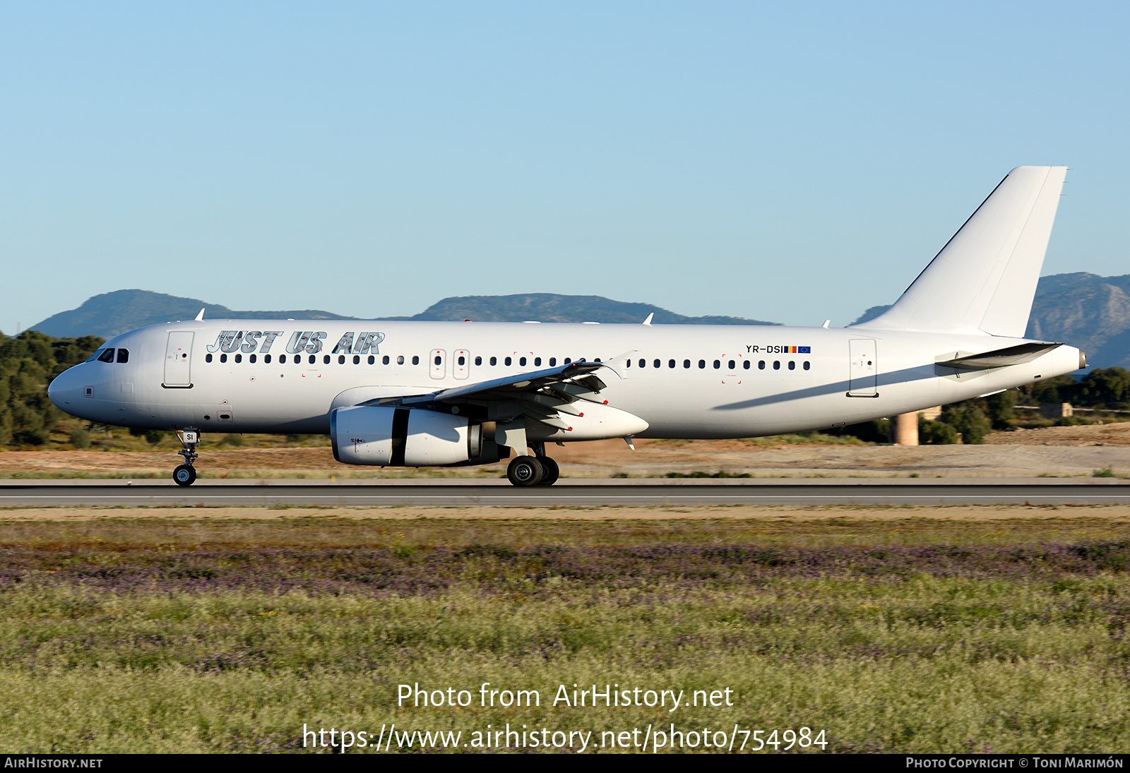 Aircraft Photo of YR-DSI | Airbus A320-232 | Just Us Air | AirHistory.net #754984