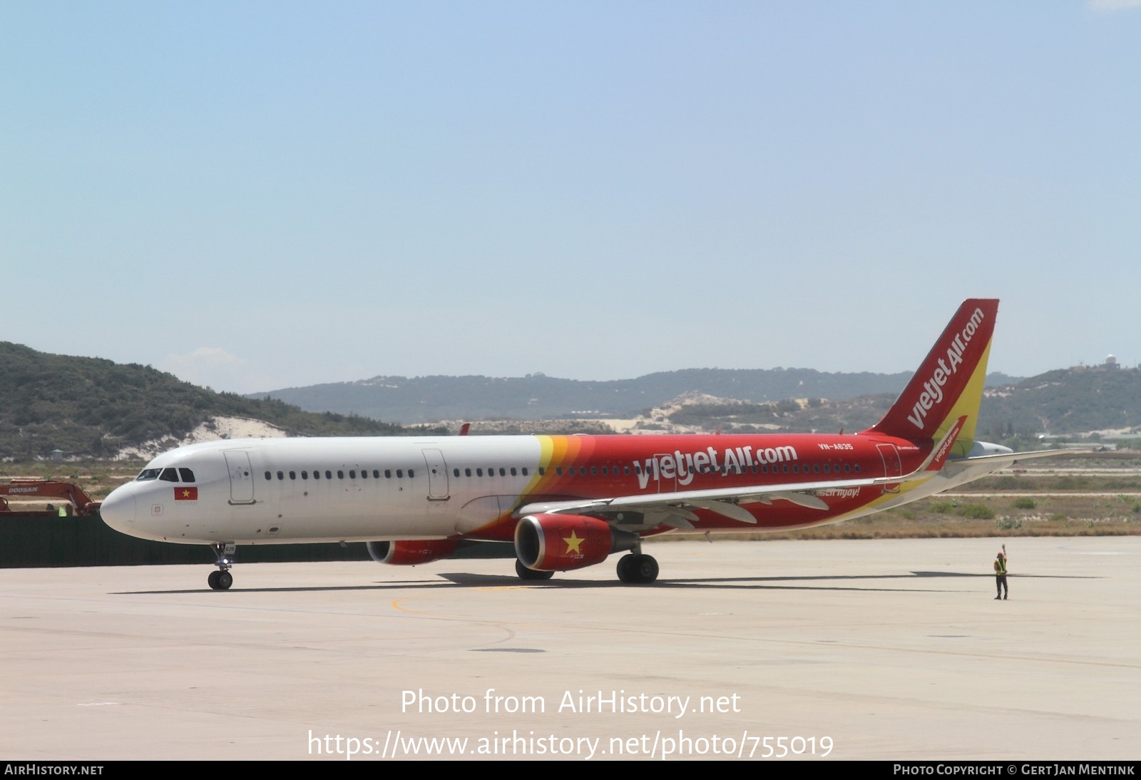 Aircraft Photo of VN-A635 | Airbus A321-211 | VietJet Air | AirHistory.net #755019