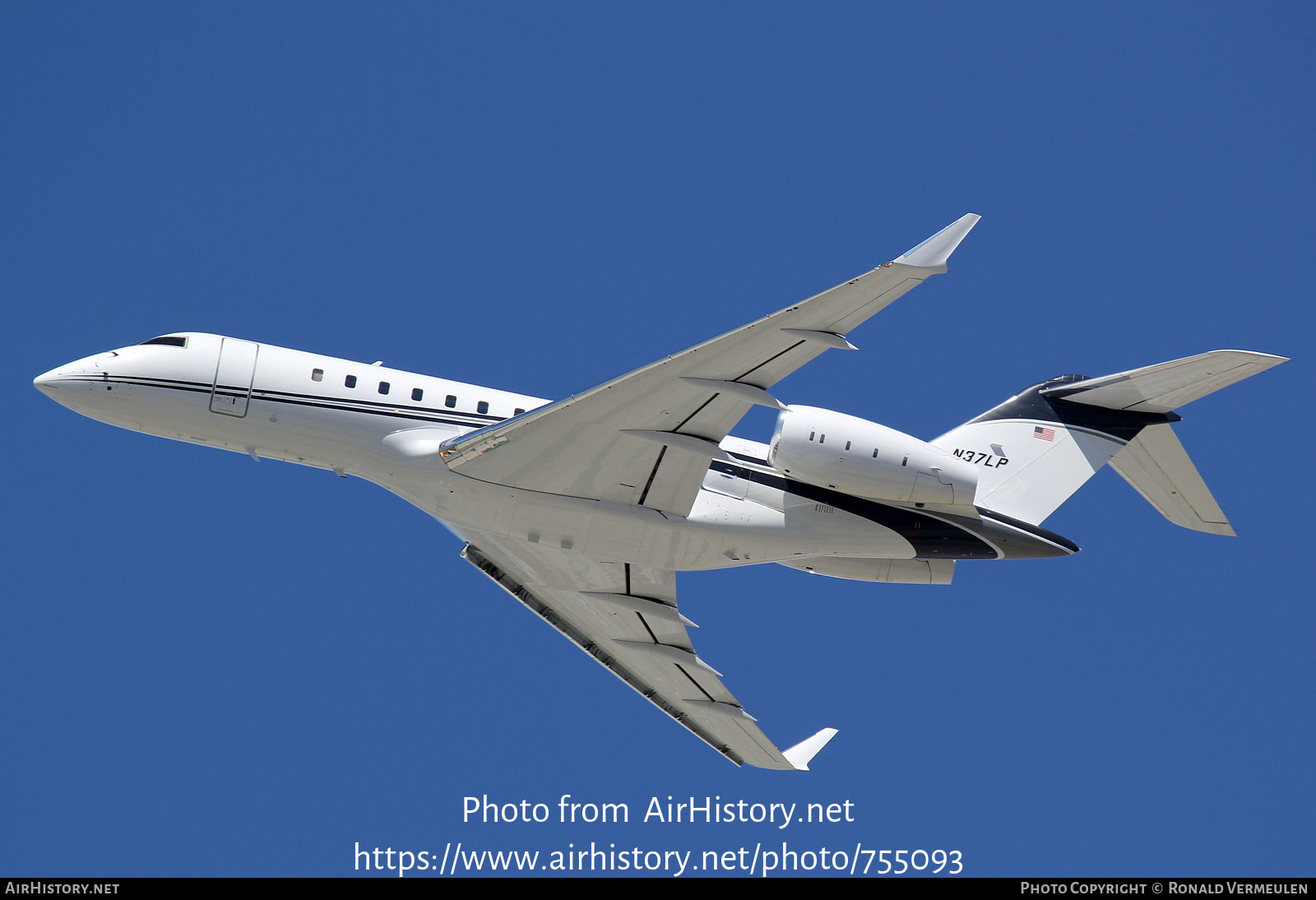 Aircraft Photo of N37LP | Bombardier Global 5000 (BD-700-1A11) | AirHistory.net #755093