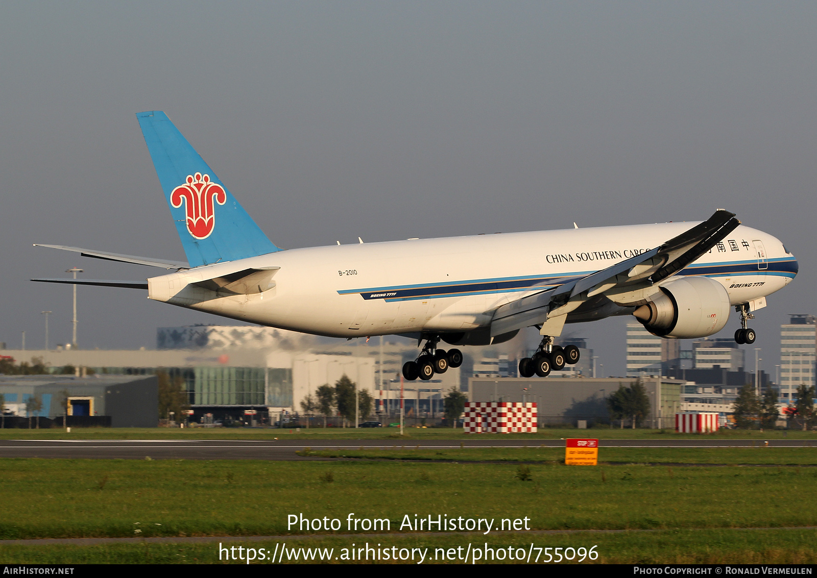 Aircraft Photo of B-2010 | Boeing 777-F1B | China Southern Airlines Cargo | AirHistory.net #755096