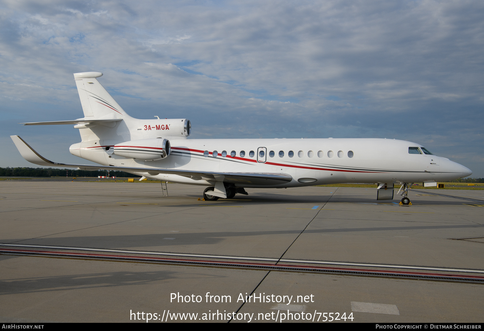 Aircraft Photo of 3A-MGA | Dassault Falcon 8X | Monaco - Government | AirHistory.net #755244