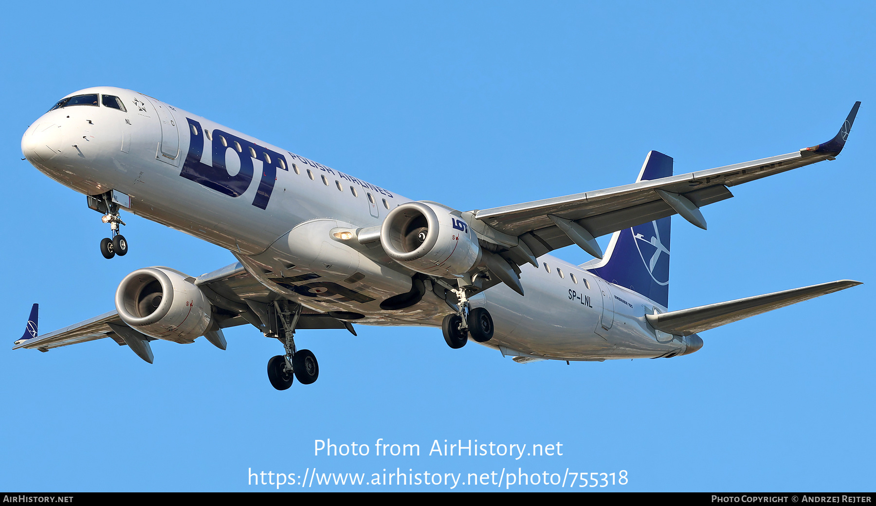 Aircraft Photo of SP-LNL | Embraer 195LR (ERJ-190-200LR) | LOT Polish Airlines - Polskie Linie Lotnicze | AirHistory.net #755318