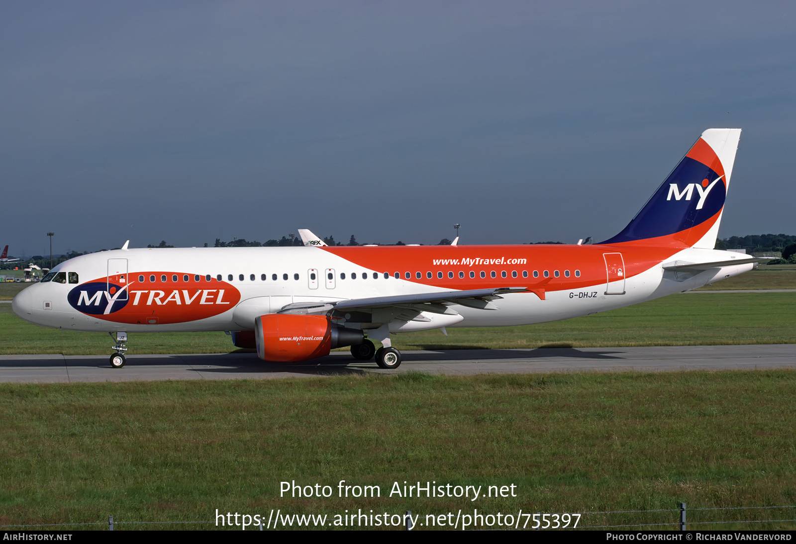 Aircraft Photo of G-DHJZ | Airbus A320-214 | MyTravel Airways | AirHistory.net #755397