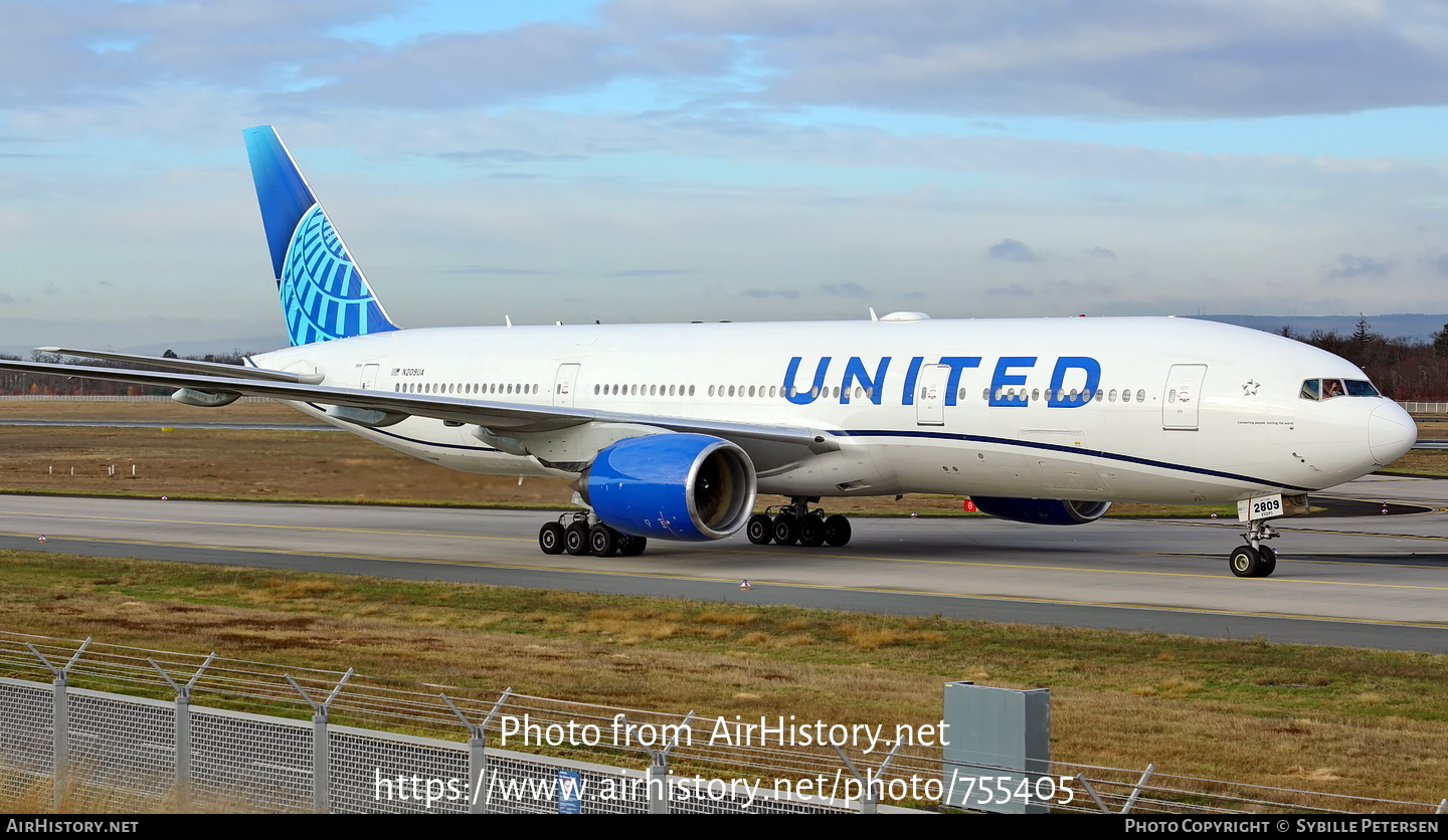 Aircraft Photo of N209UA | Boeing 777-222/ER | United Airlines | AirHistory.net #755405