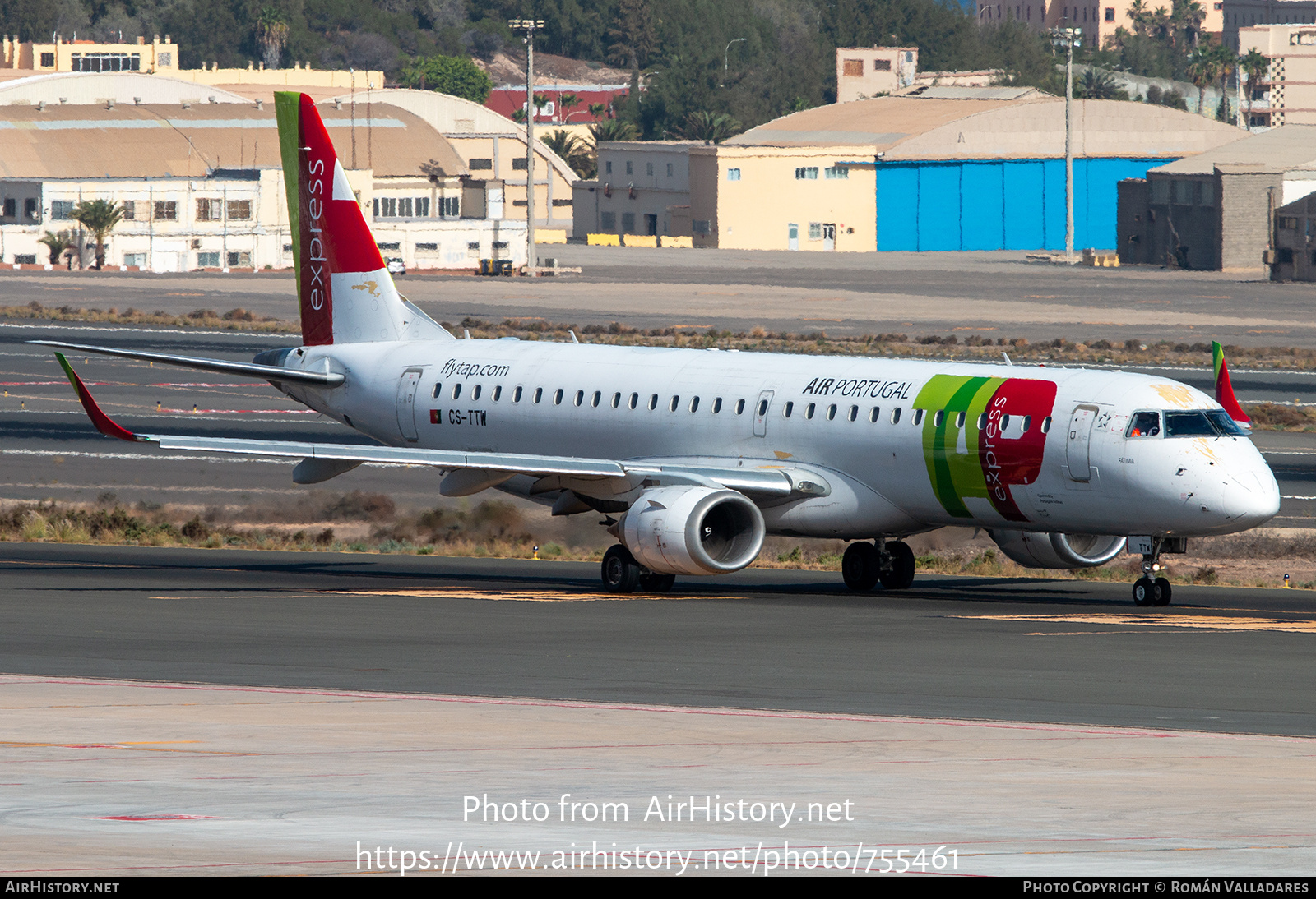 Aircraft Photo of CS-TTW | Embraer 195AR (ERJ-190-200IGW) | TAP Air Portugal Express | AirHistory.net #755461