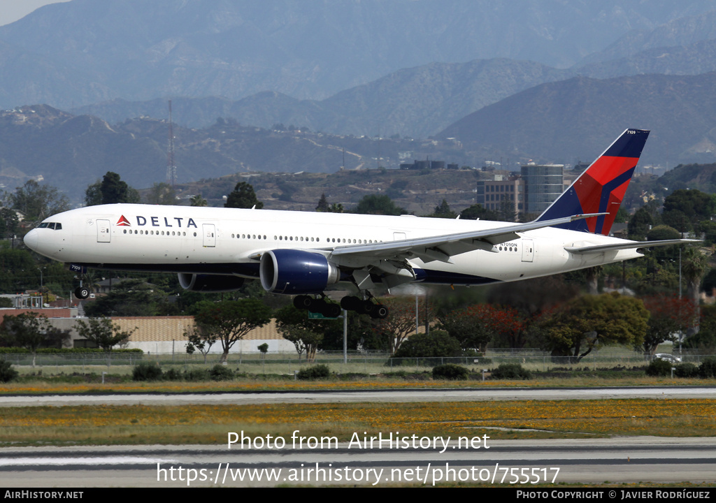 Aircraft Photo of N709DN | Boeing 777-232/LR | Delta Air Lines | AirHistory.net #755517