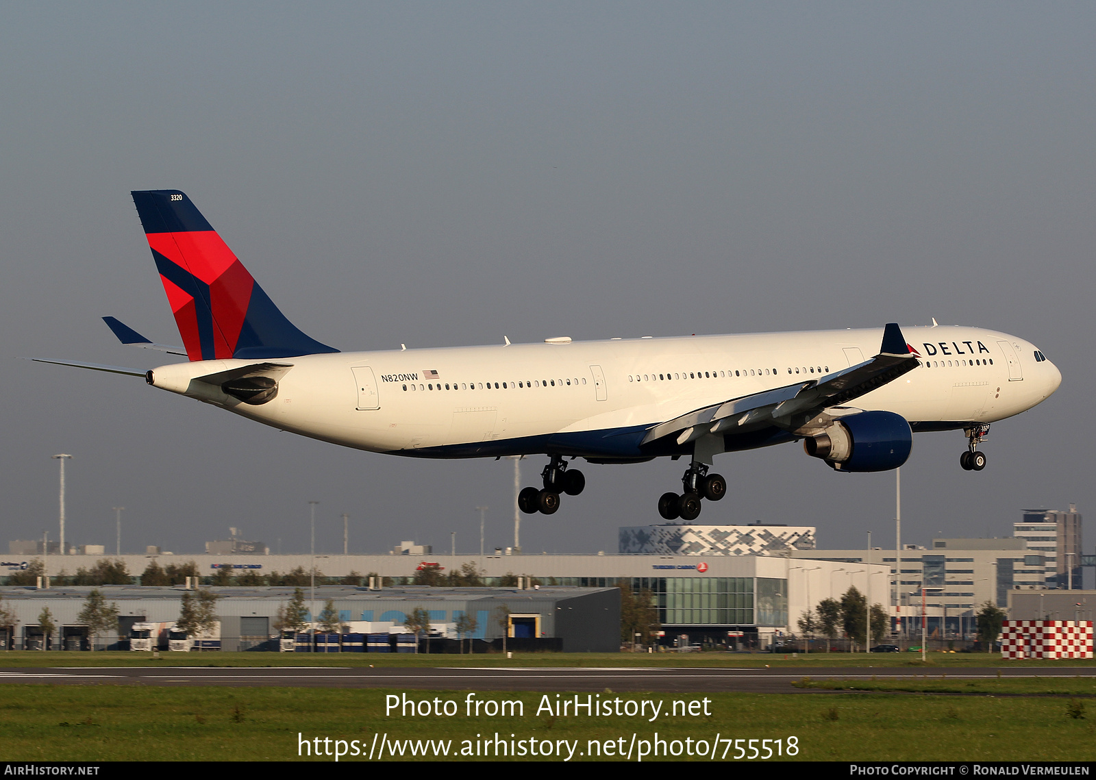 Aircraft Photo of N820NW | Airbus A330-323 | Delta Air Lines | AirHistory.net #755518