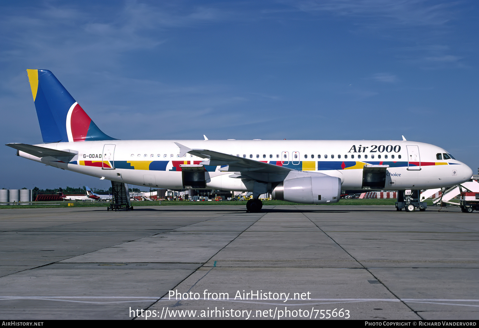 Aircraft Photo of G-OOAD | Airbus A320-231 | Air 2000 | AirHistory.net #755663