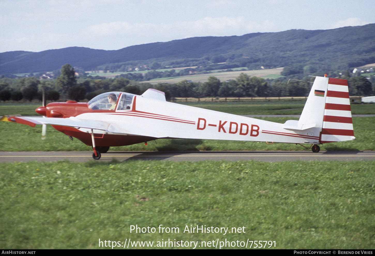 Aircraft Photo of D-KDDB | Scheibe SF-25E Super Falke | AirHistory.net #755791