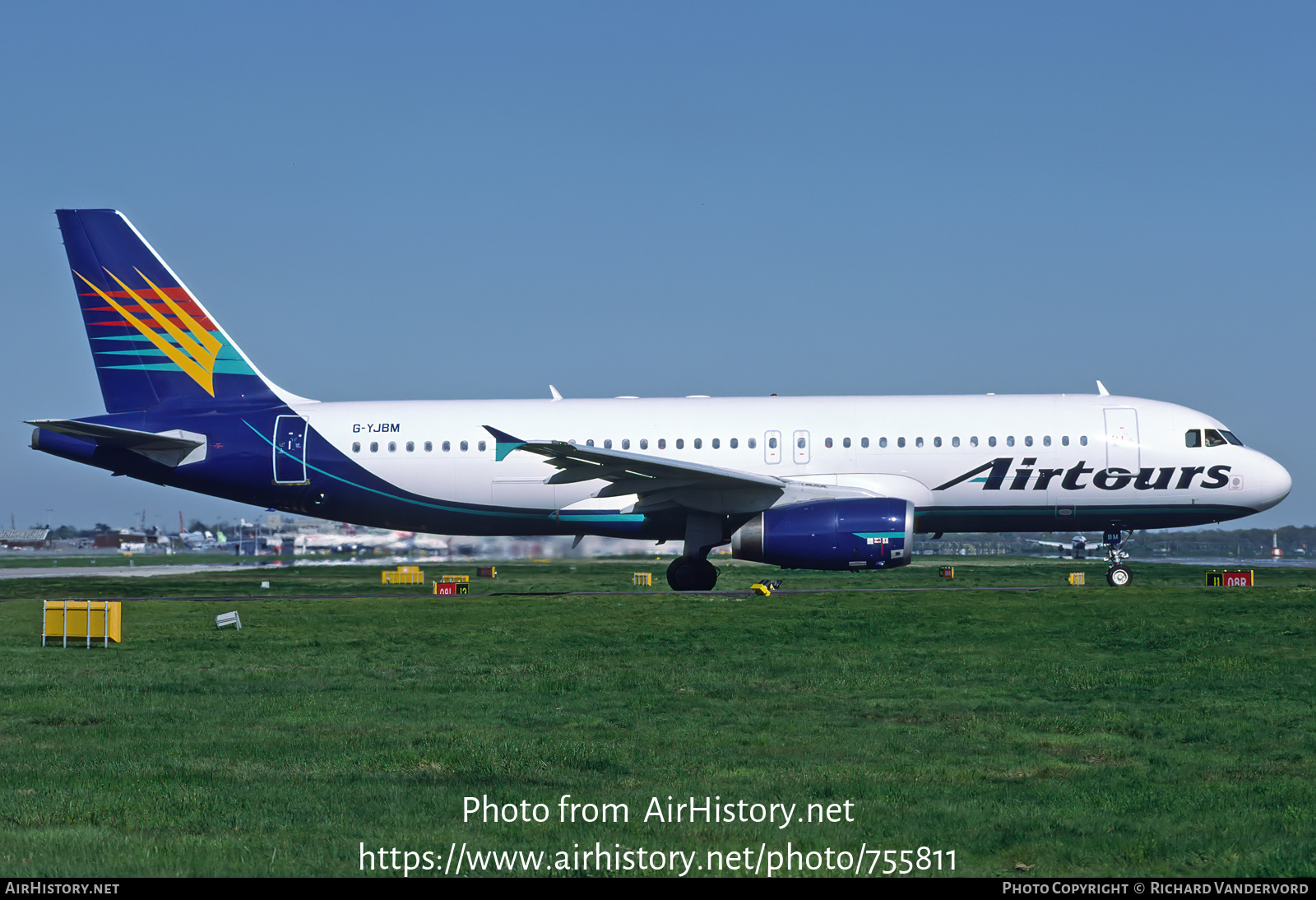 Aircraft Photo of G-YJBM | Airbus A320-231 | Airtours International | AirHistory.net #755811