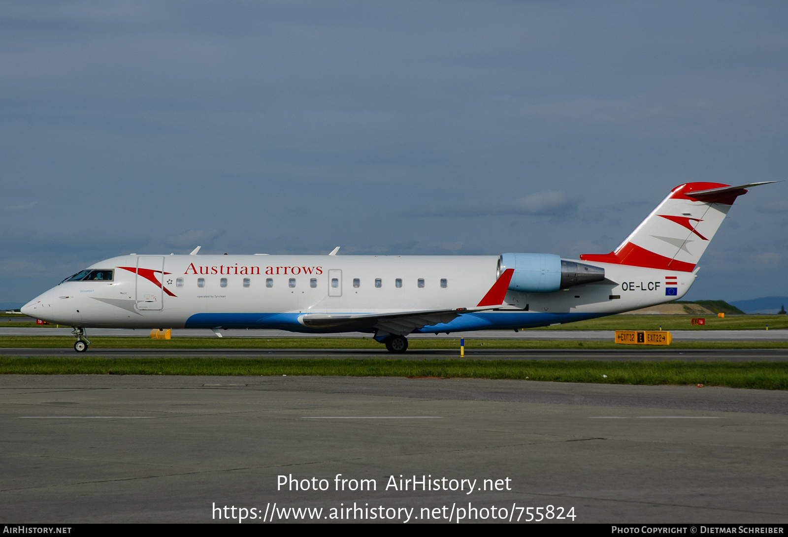 Aircraft Photo of OE-LCF | Canadair CRJ-200LR (CL-600-2B19) | Austrian Arrows | AirHistory.net #755824