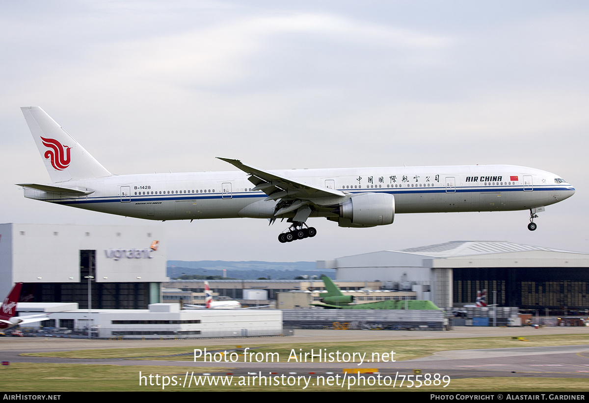 Aircraft Photo of B-1428 | Boeing 777-300/ER | Air China | AirHistory.net #755889