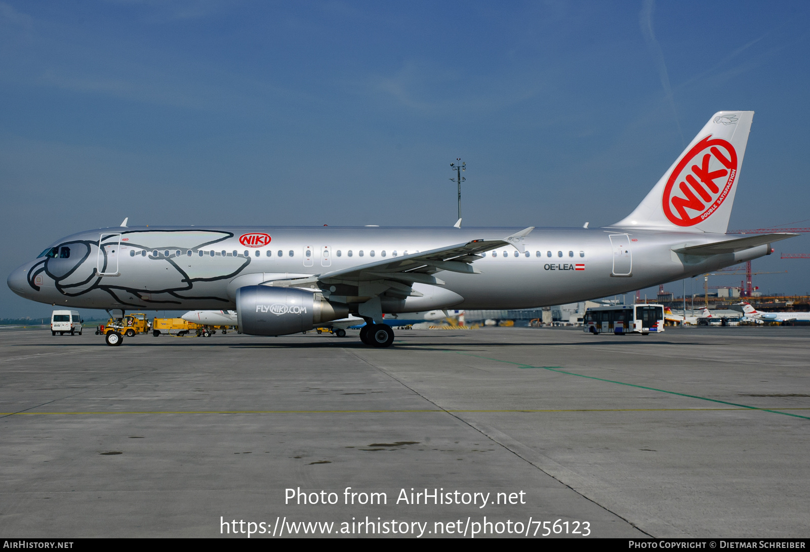 Aircraft Photo of OE-LEA | Airbus A320-214 | Niki | AirHistory.net #756123