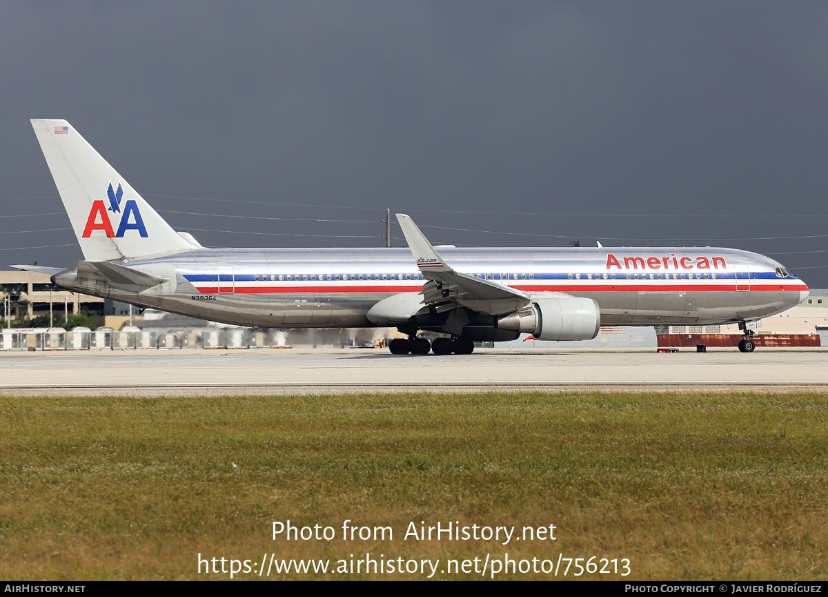 Aircraft Photo of N39364 | Boeing 767-323/ER | American Airlines | AirHistory.net #756213