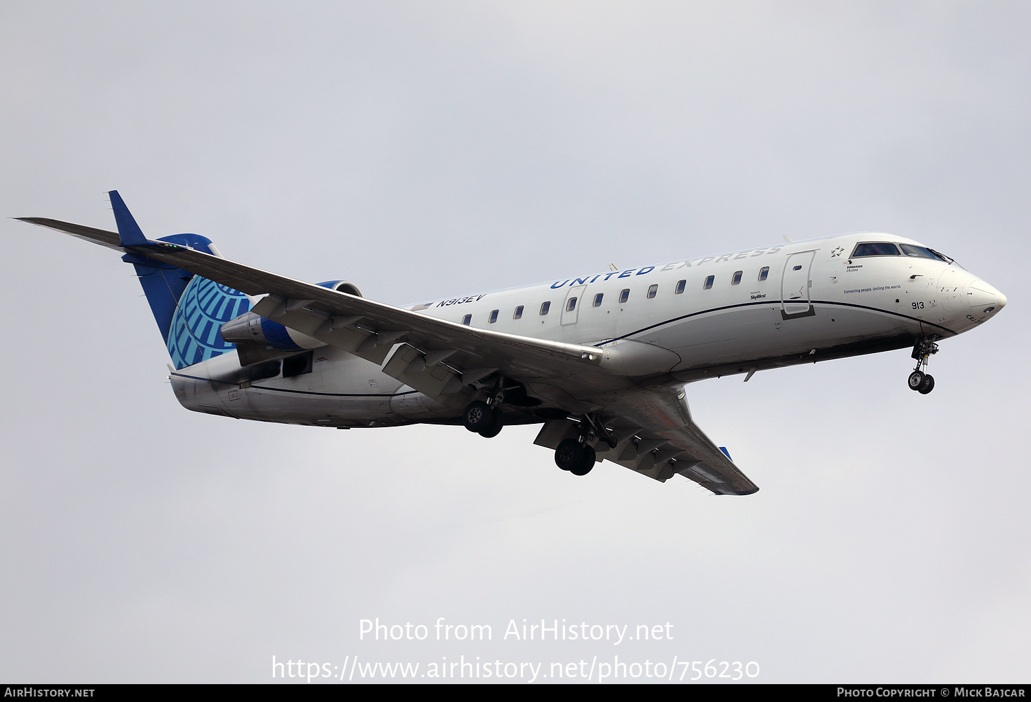 Aircraft Photo of N913EV | Bombardier CRJ-200LR (CL-600-2B19) | United Express | AirHistory.net #756230