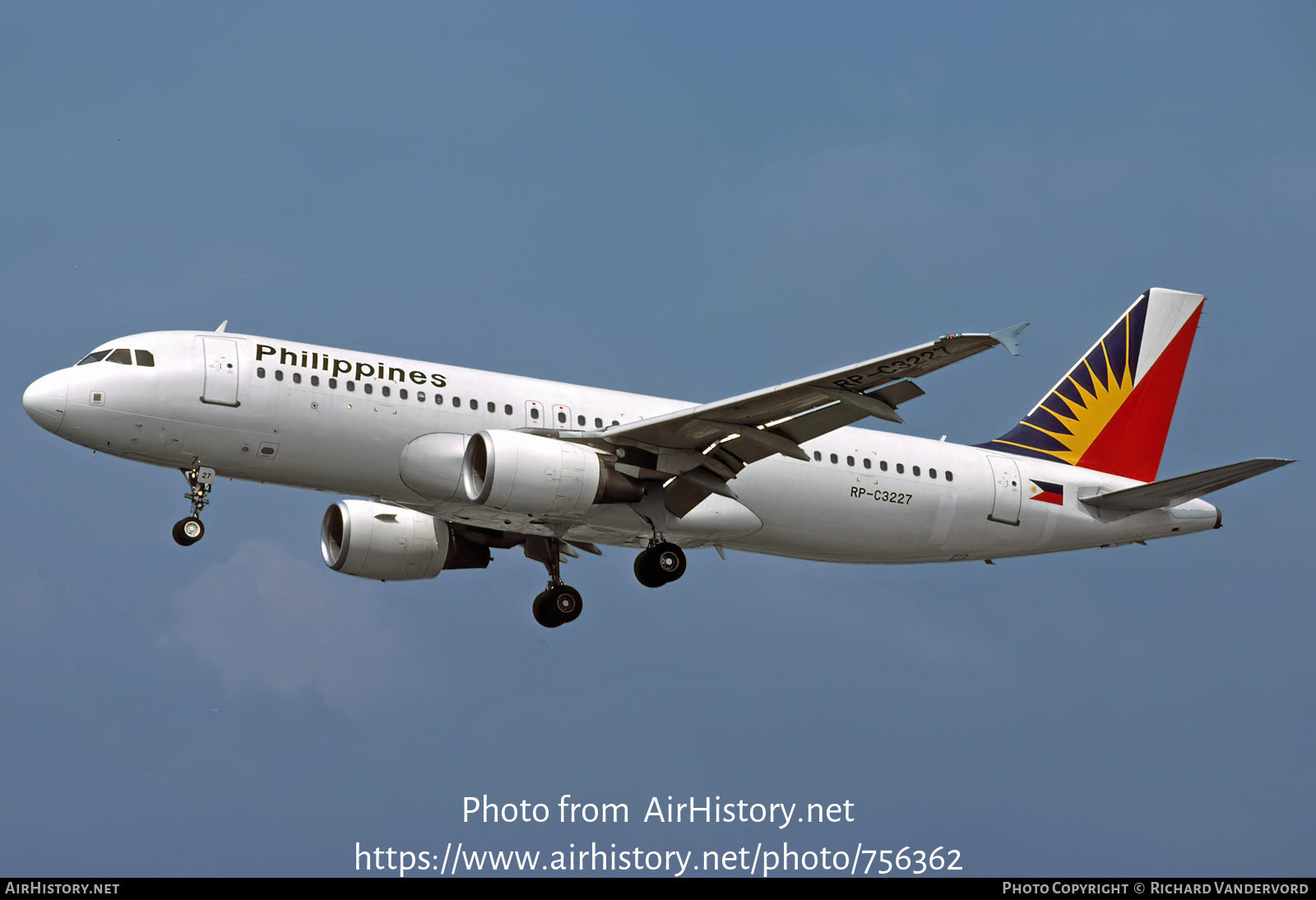 Aircraft Photo of RP-C3227 | Airbus A320-214 | Philippine Airlines | AirHistory.net #756362