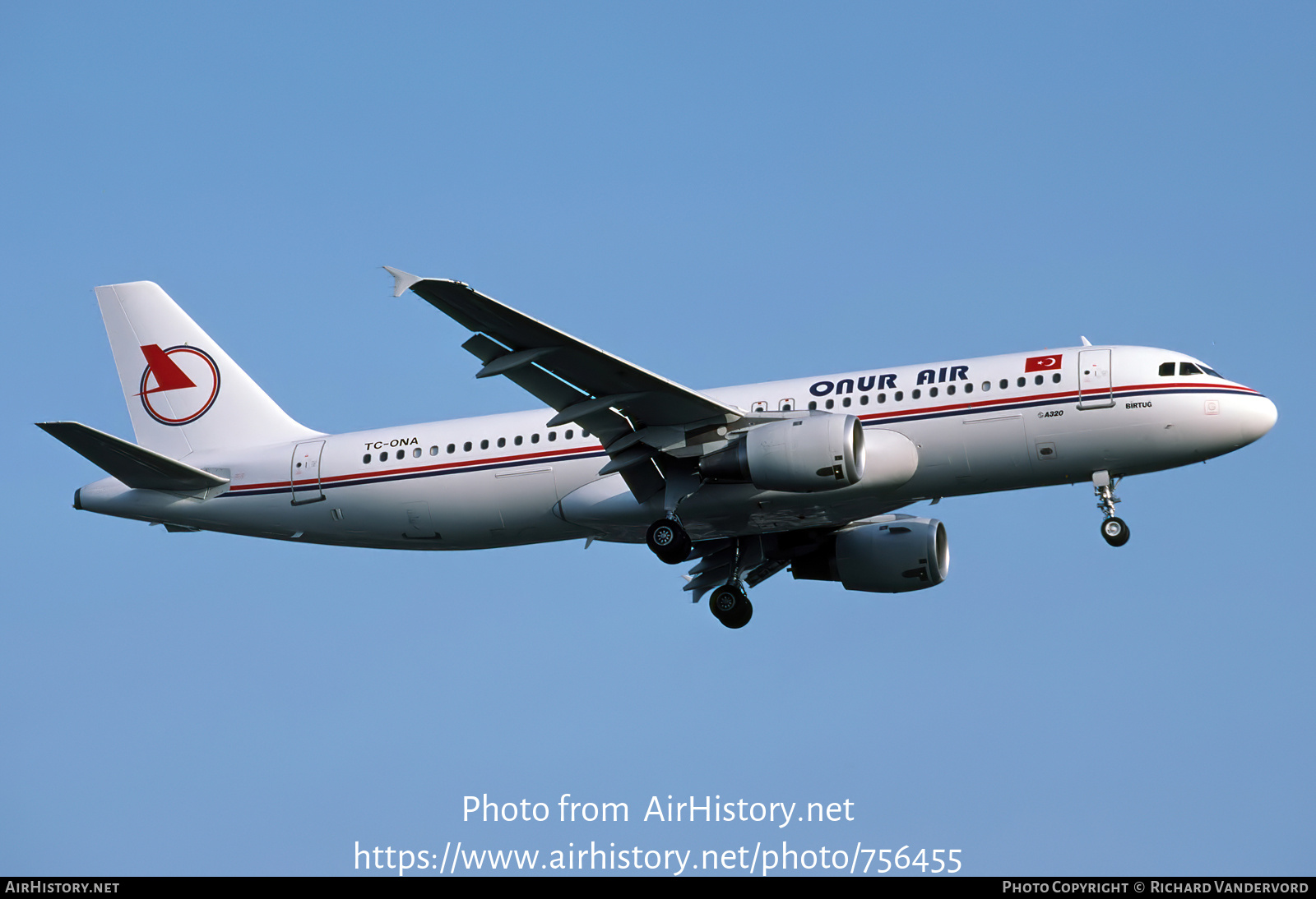 Aircraft Photo of TC-ONA | Airbus A320-211 | Onur Air | AirHistory.net #756455