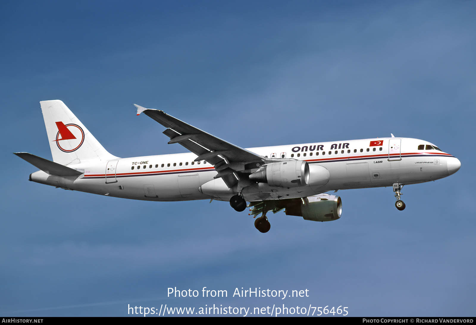 Aircraft Photo of TC-ONE | Airbus A320-212 | Onur Air | AirHistory.net #756465