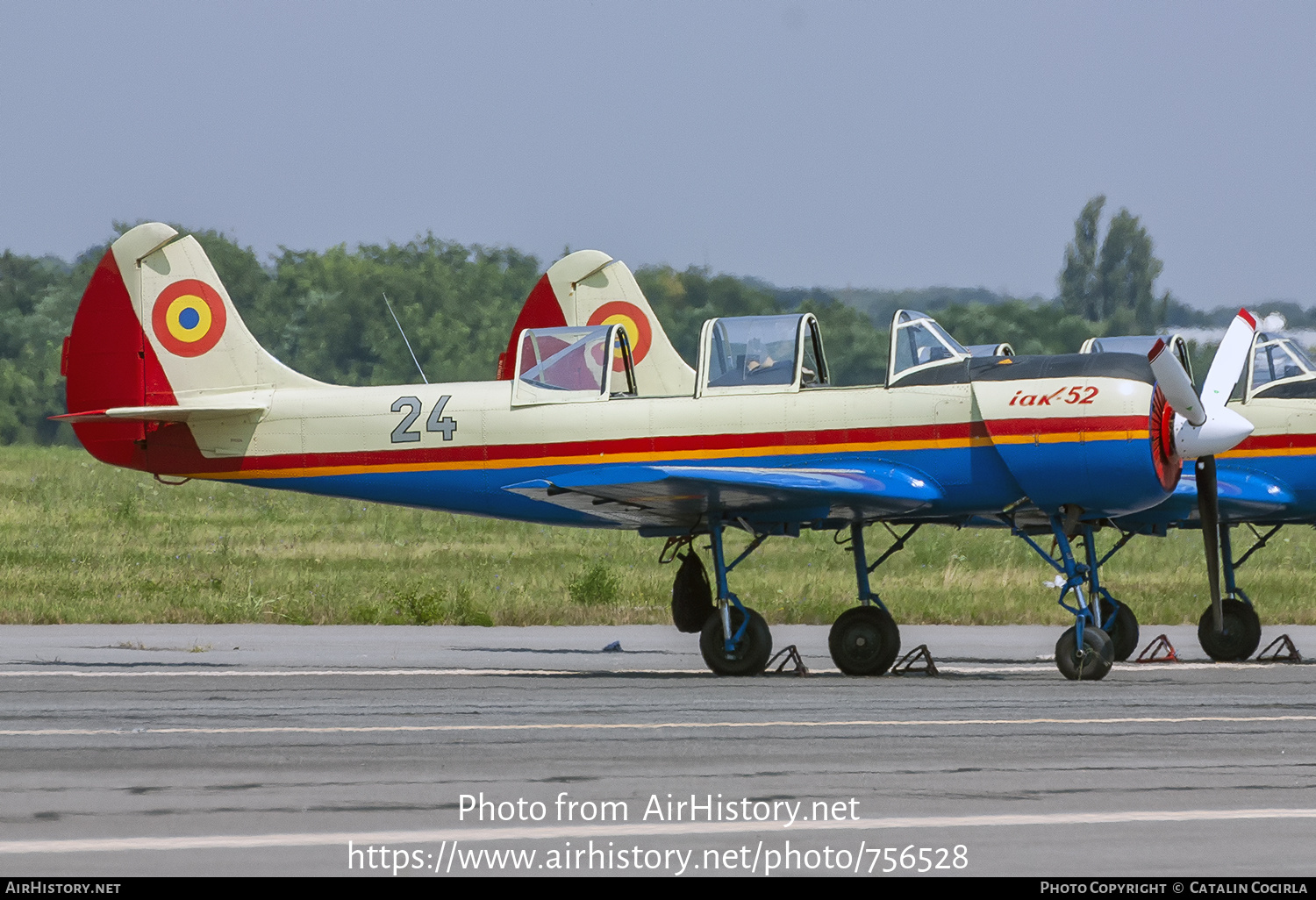 Aircraft Photo of 24 | Yakovlev Yak-52 | Romania - Air Force | AirHistory.net #756528