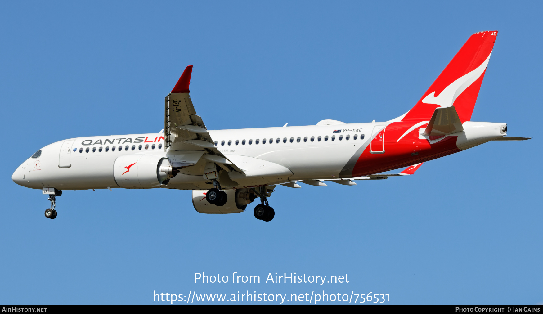 Aircraft Photo of VH-X4E | Airbus A220-300 (BD-500-1A11) | QantasLink | AirHistory.net #756531