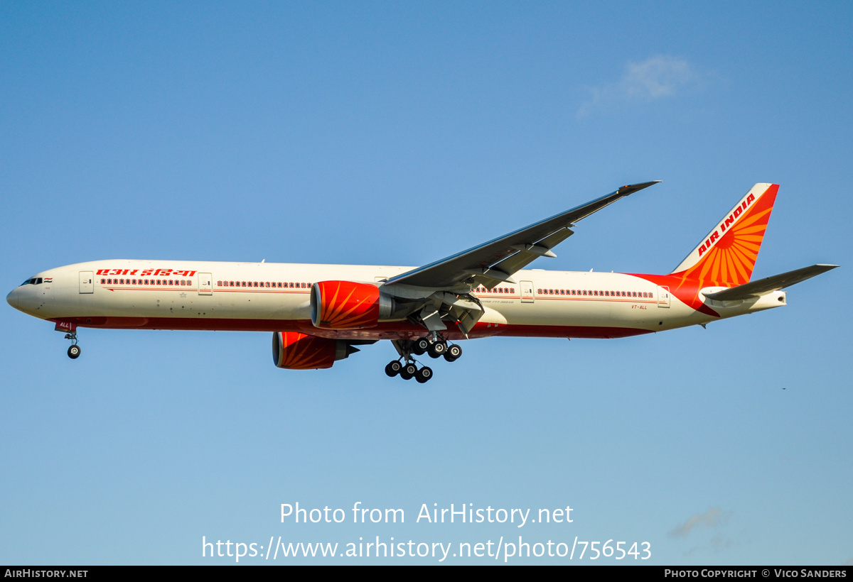 Aircraft Photo of VT-ALL | Boeing 777-337/ER | Air India | AirHistory.net #756543