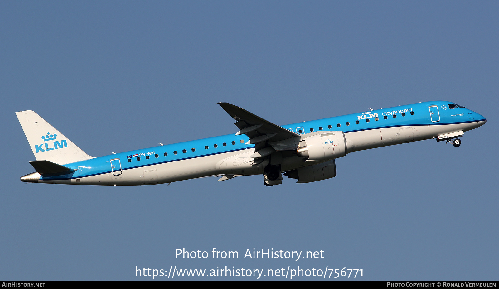 Aircraft Photo of PH-NXI | Embraer 195-E2 (ERJ-190-400) | KLM Cityhopper | AirHistory.net #756771