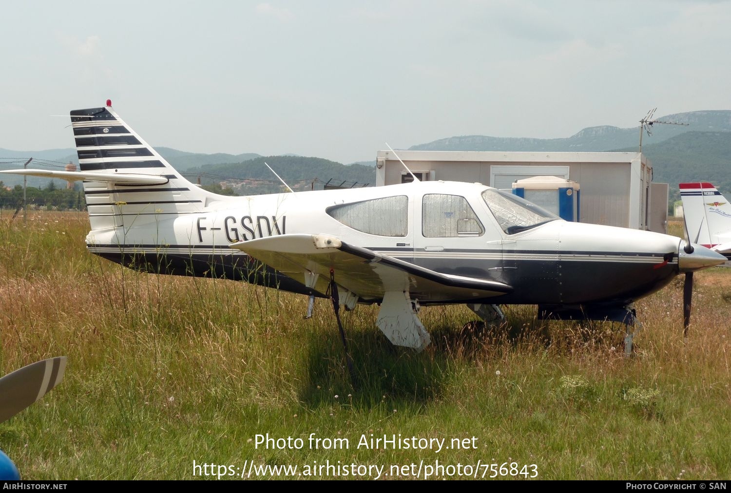 Aircraft Photo of F-GSDV | Commander 114B | AirHistory.net #756843