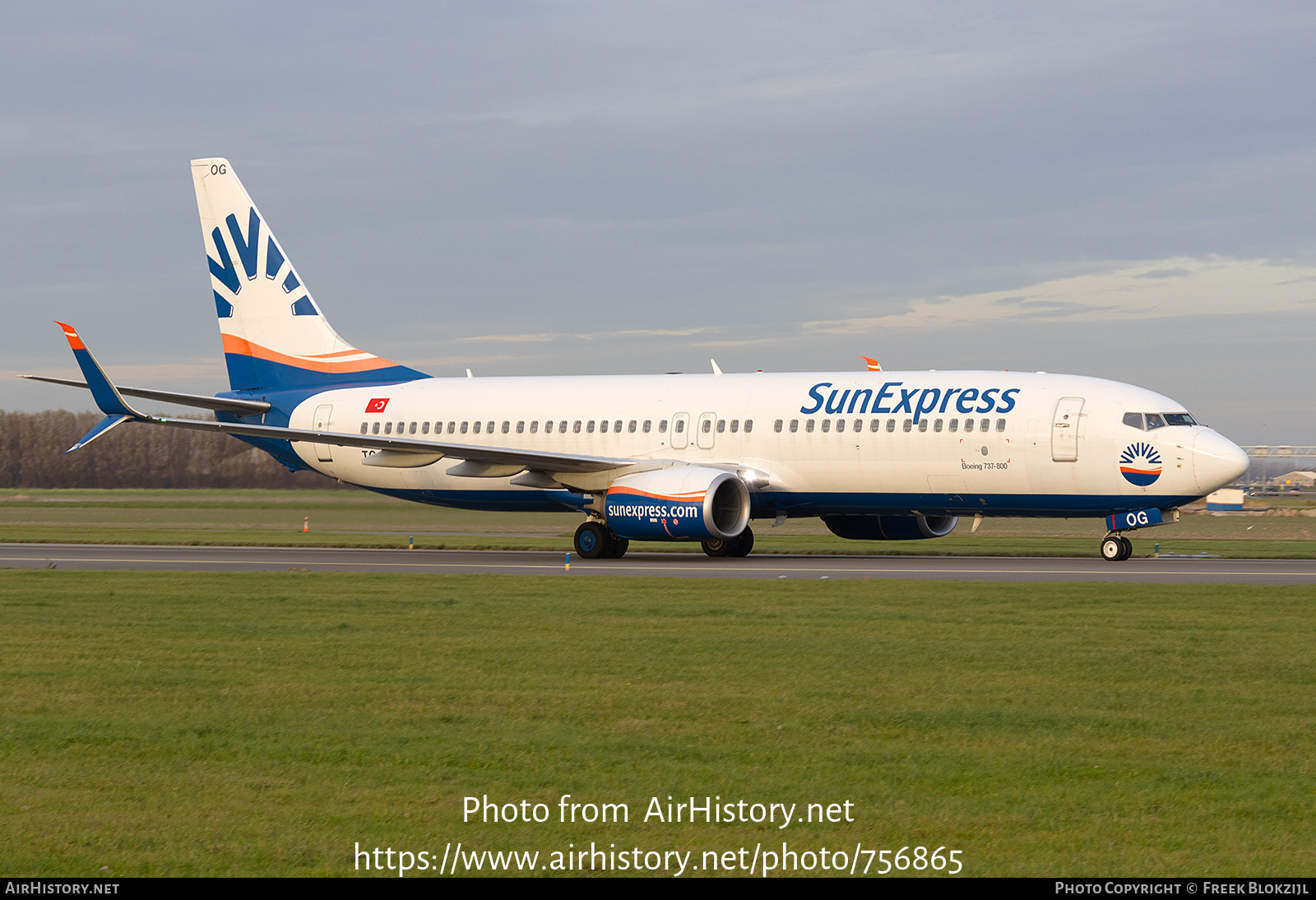 Aircraft Photo of TC-SOG | Boeing 737-800 | SunExpress | AirHistory.net #756865