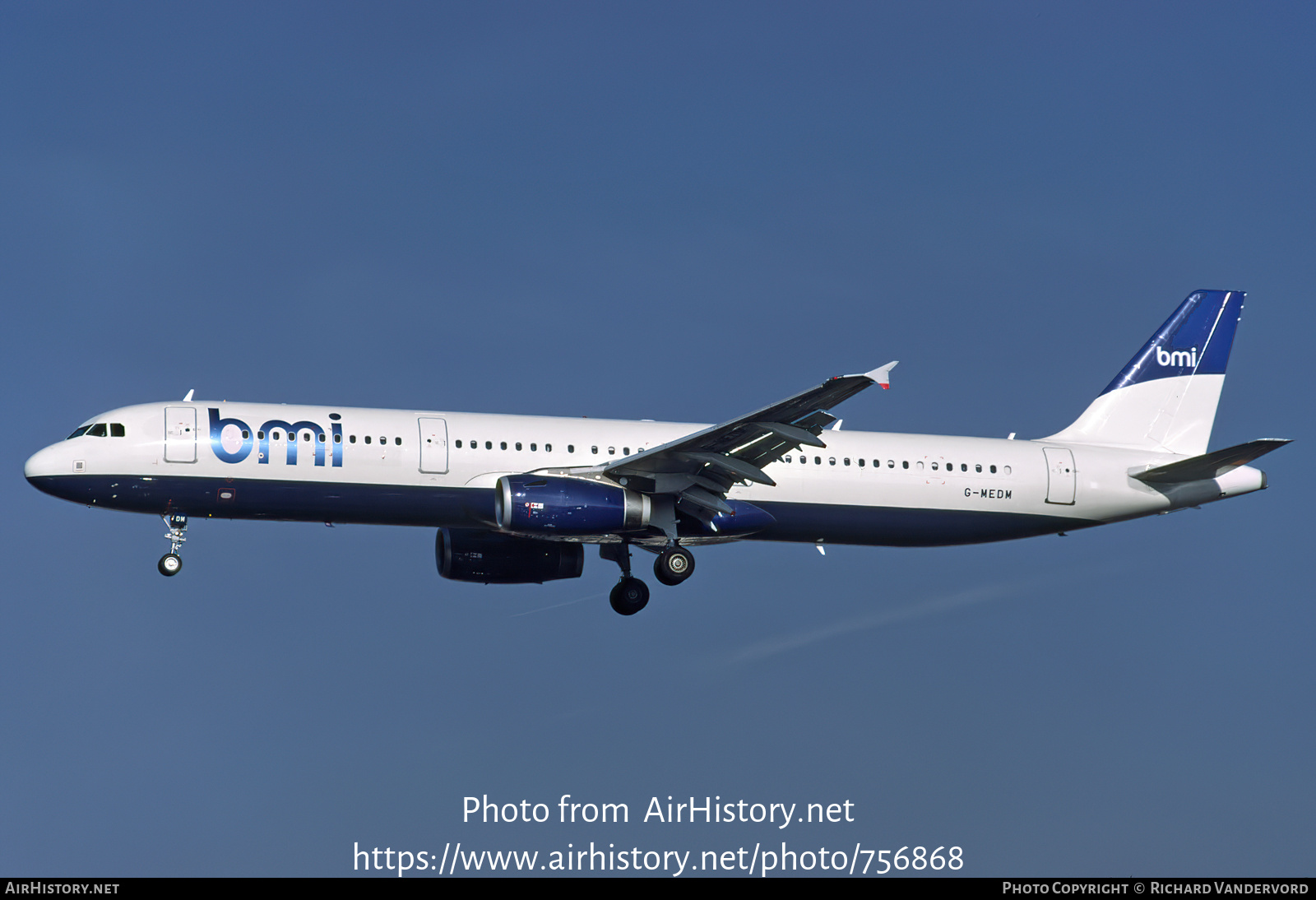 Aircraft Photo of G-MEDM | Airbus A321-231 | BMI - British Midland International | AirHistory.net #756868