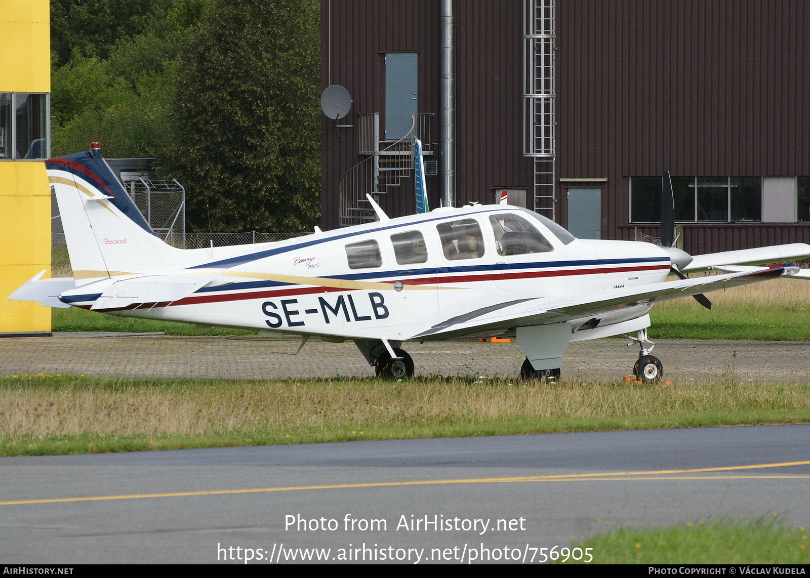 Aircraft Photo of SE-MLB | Beech B36TC Bonanza | AirHistory.net #756905