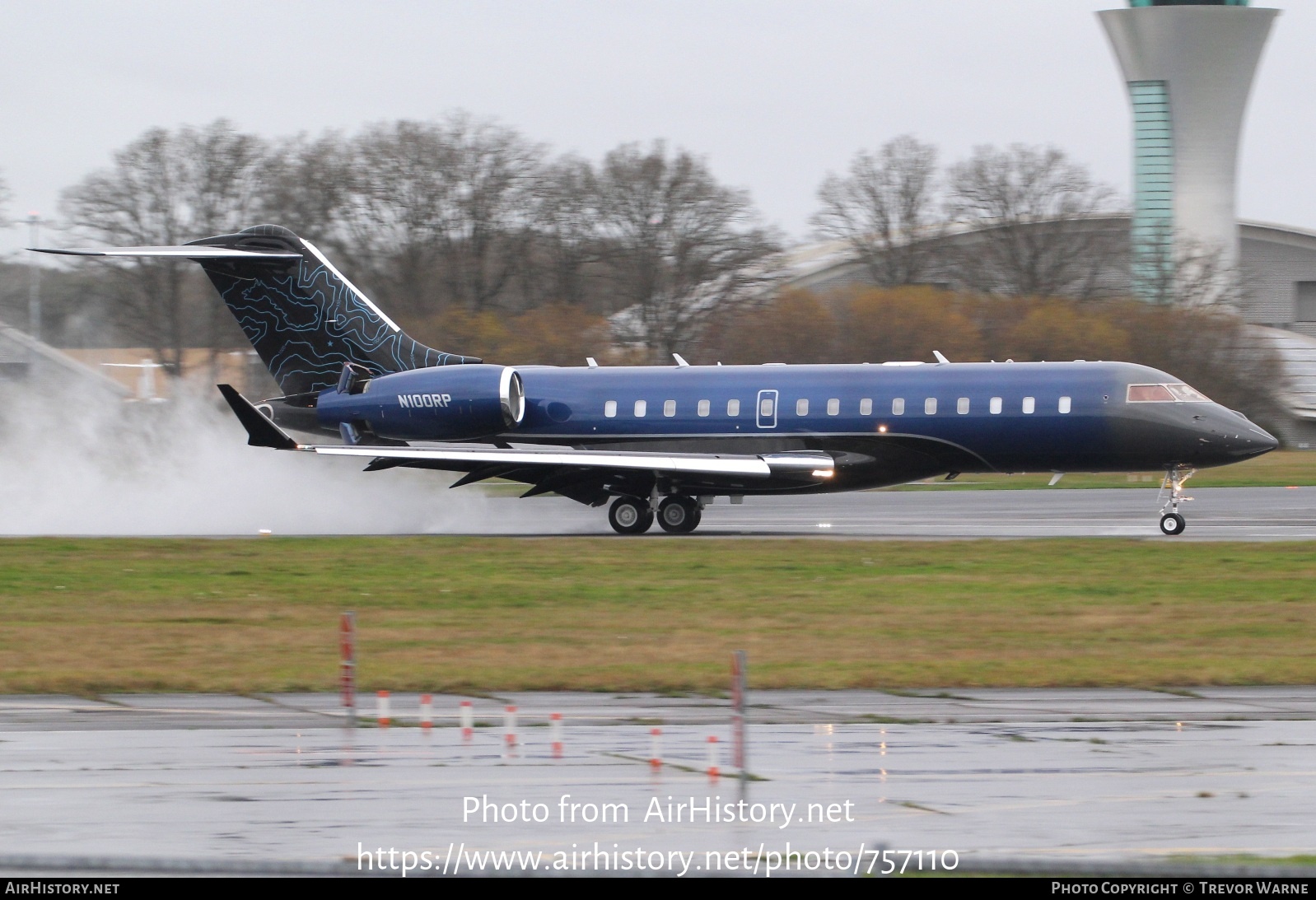 Aircraft Photo of N100RP | Bombardier Global 6000 (BD-700-1A10) | AirHistory.net #757110