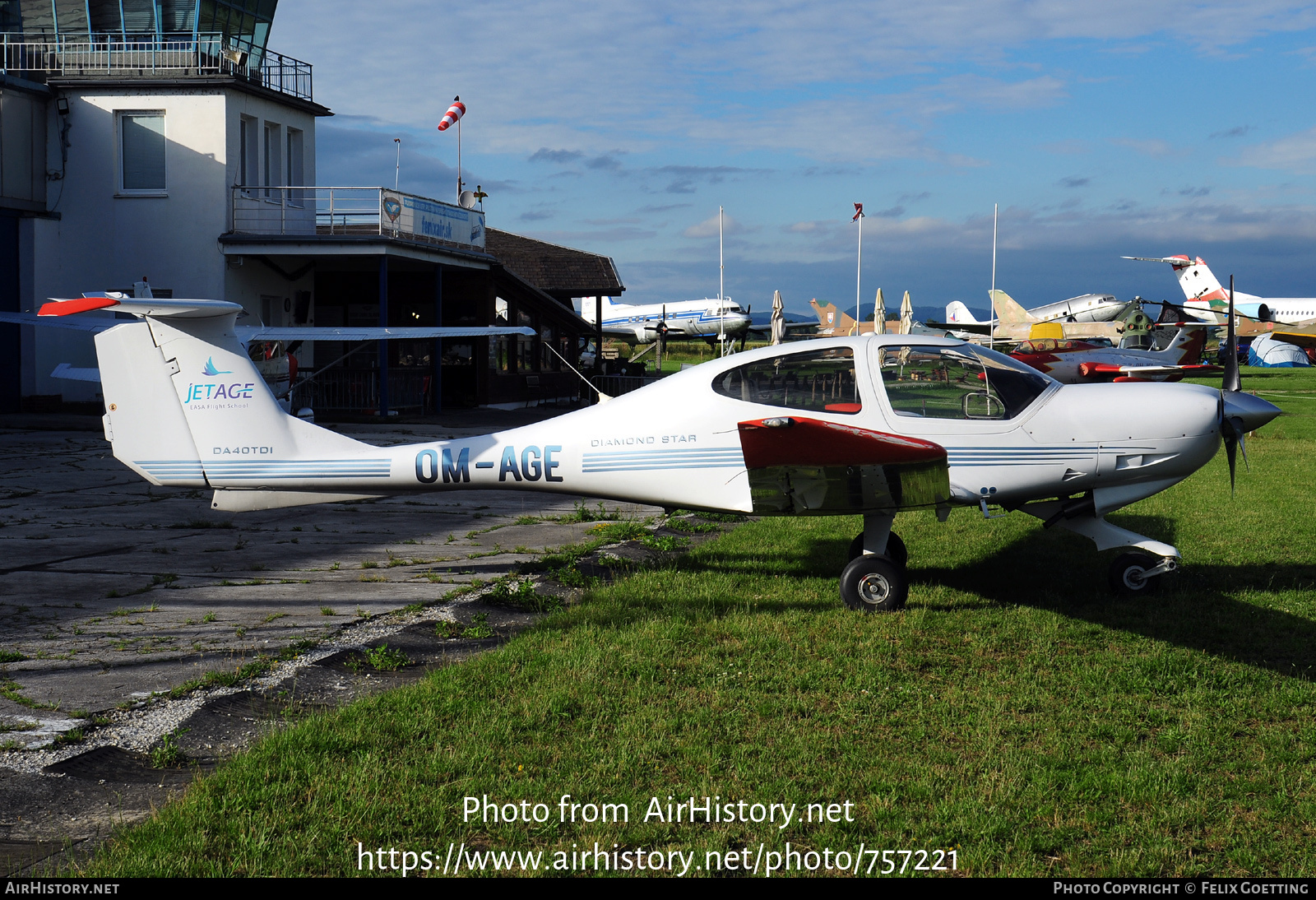 Aircraft Photo of OM-AGE | Diamond DA40D Diamond Star TDI | JetAge | AirHistory.net #757221