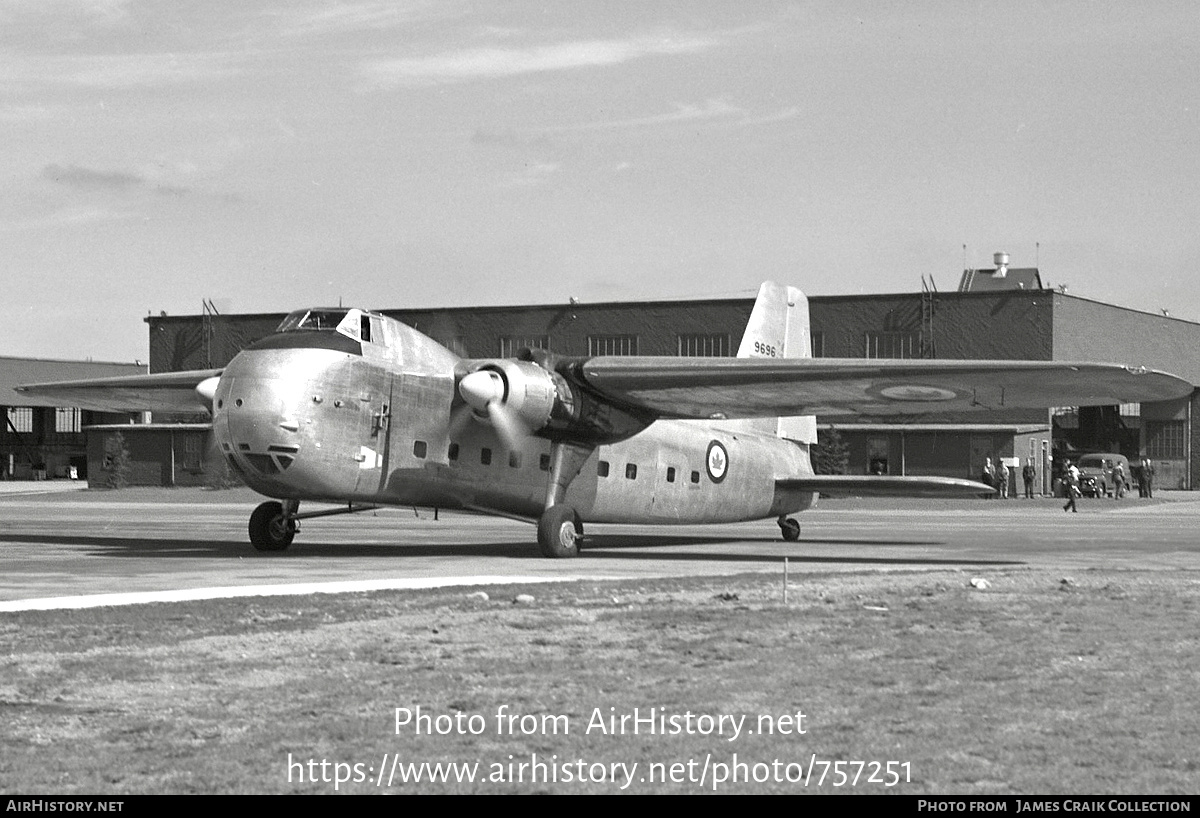 Aircraft Photo of 9696 | Bristol 170 Freighter Mk31M | Canada - Air Force | AirHistory.net #757251