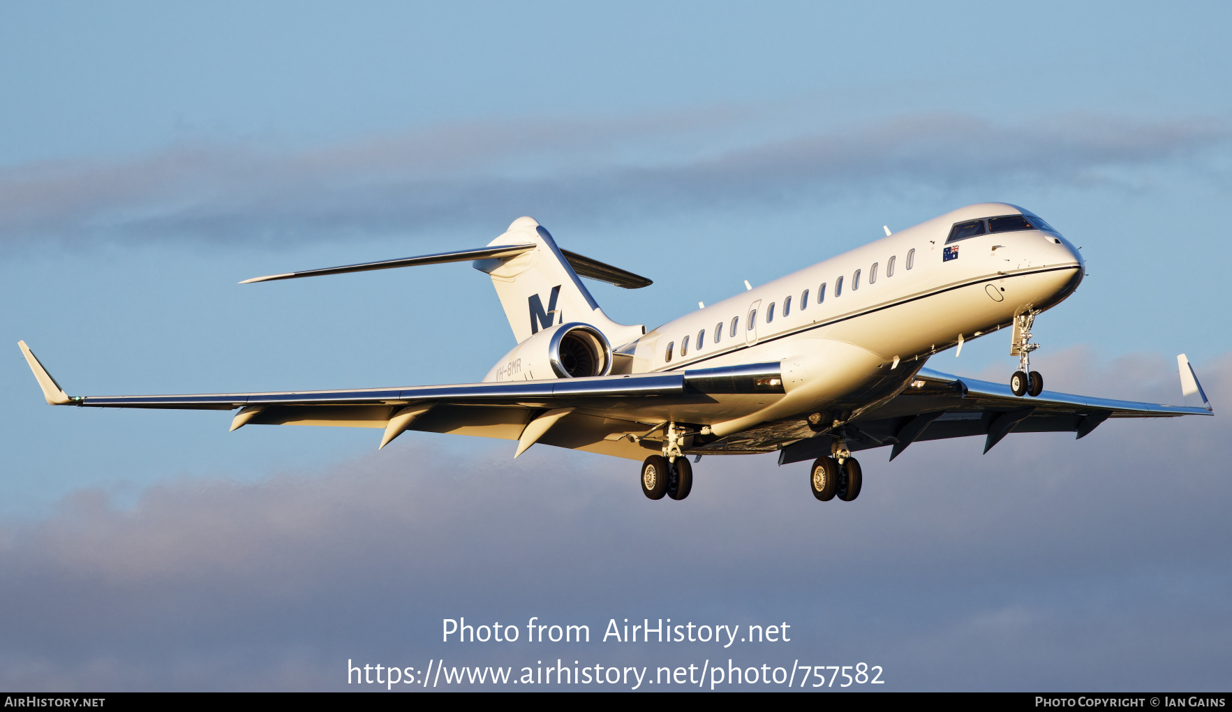 Aircraft Photo of VH-8MR | Bombardier Global 6000 (BD-700-1A10) | AirHistory.net #757582