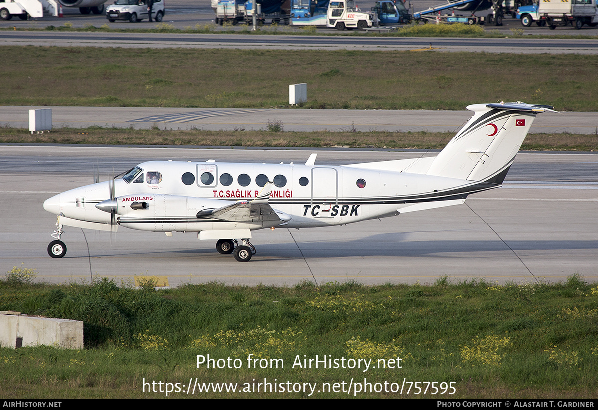 Aircraft Photo of TC-SBK | Hawker Beechcraft 350C King Air (B300C) | T.C. Sağlık Bakanlığı | AirHistory.net #757595