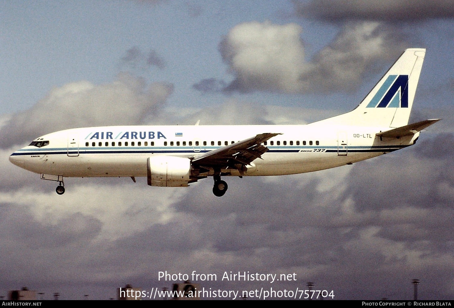 Aircraft Photo of OO-LTL | Boeing 737-3M8 | Air Aruba | AirHistory.net #757704