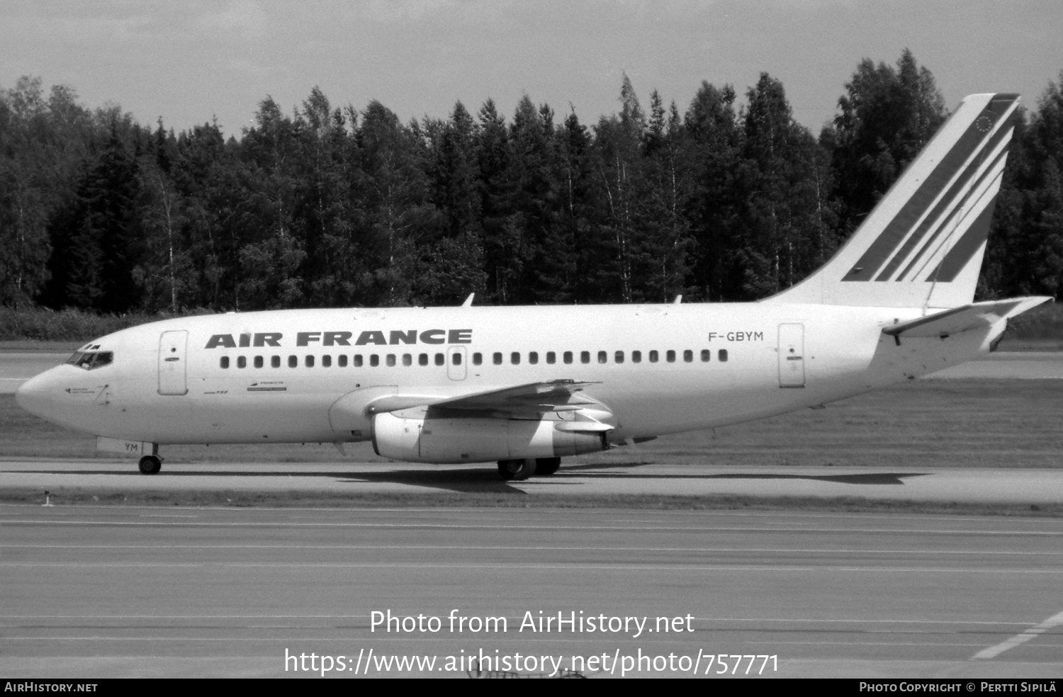 Aircraft Photo of F-GBYM | Boeing 737-228/Adv | Air France | AirHistory.net #757771