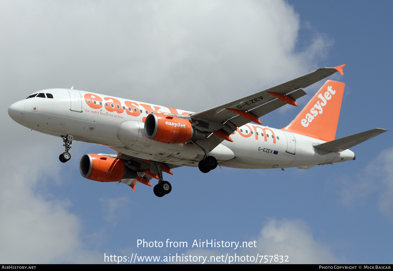 Aircraft Photo of G-EZEV | Airbus A319-111 | EasyJet | AirHistory.net #757832